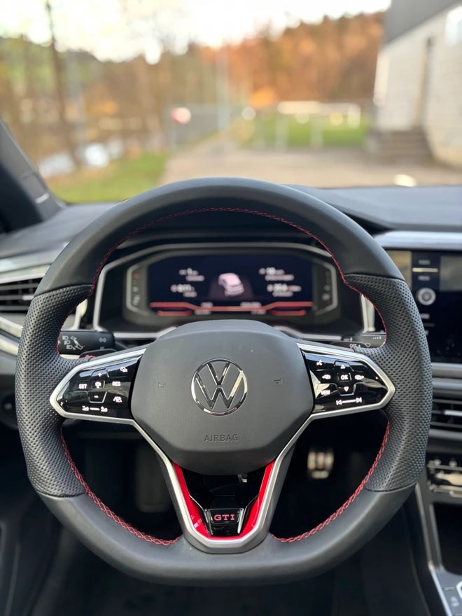VW Polo 2.0 TSI GTI DSG *Frisch ab MFK* Panorama Dach* Rückfahrkamera-image-13