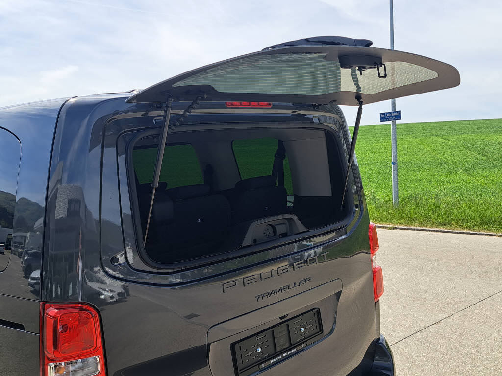 PEUGEOT Traveller Standard 2.2 BlueHDi 180cv Family Edition-image-16
