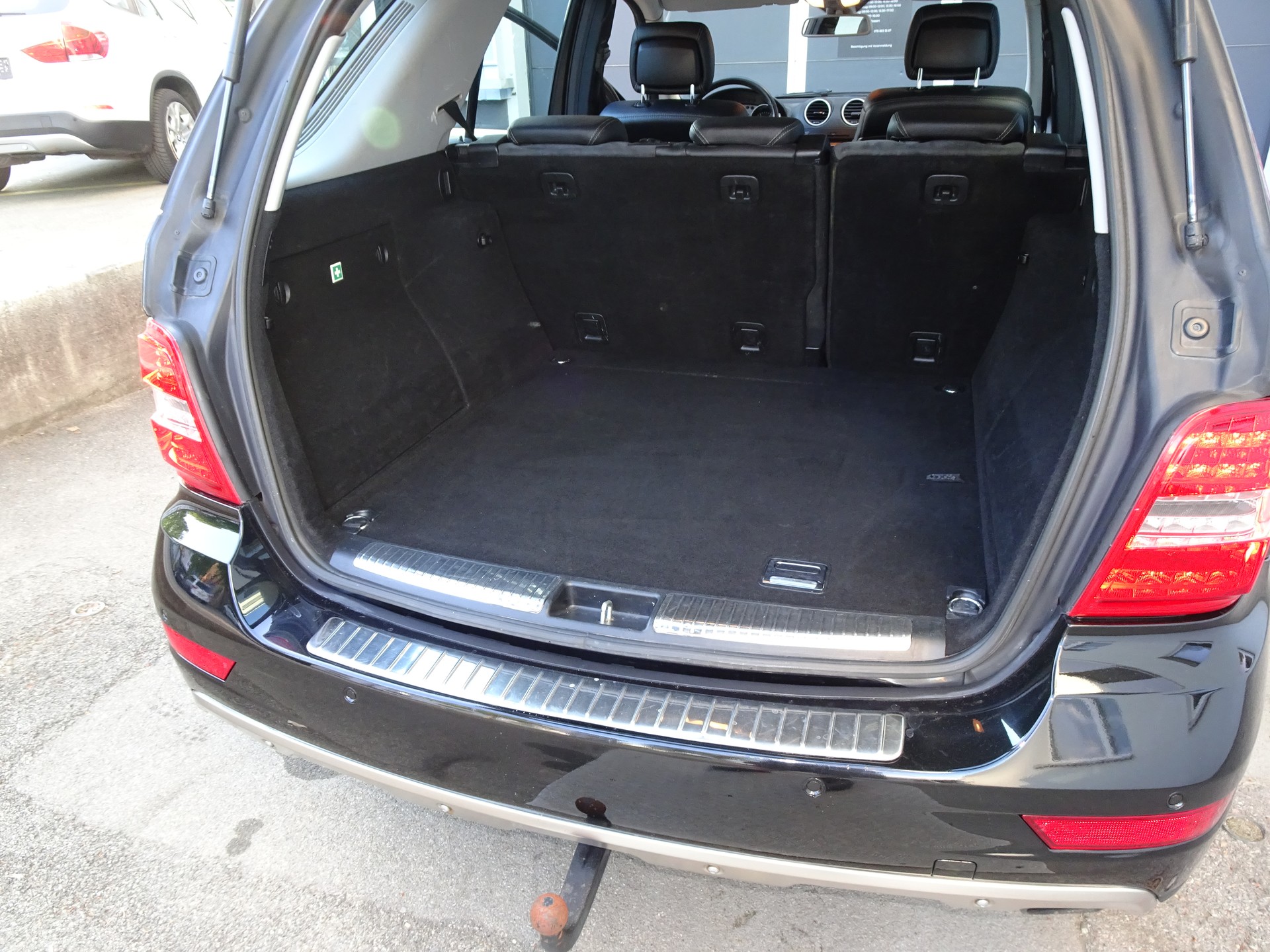 MERCEDES-BENZ ML 300 CDI Blue Efficiency 4Matic 7G-Tronic-image-11