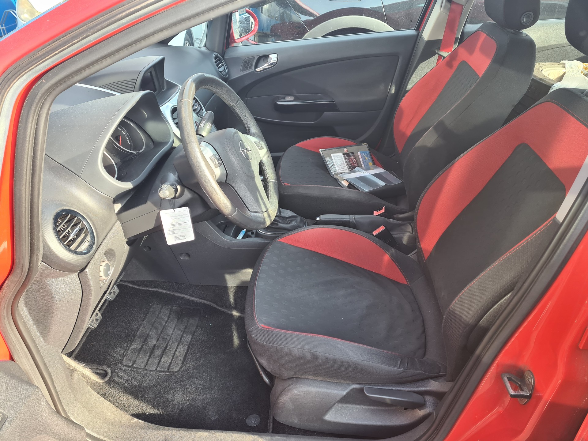 OPEL Corsa 1.6 Turbo GSi-image-4