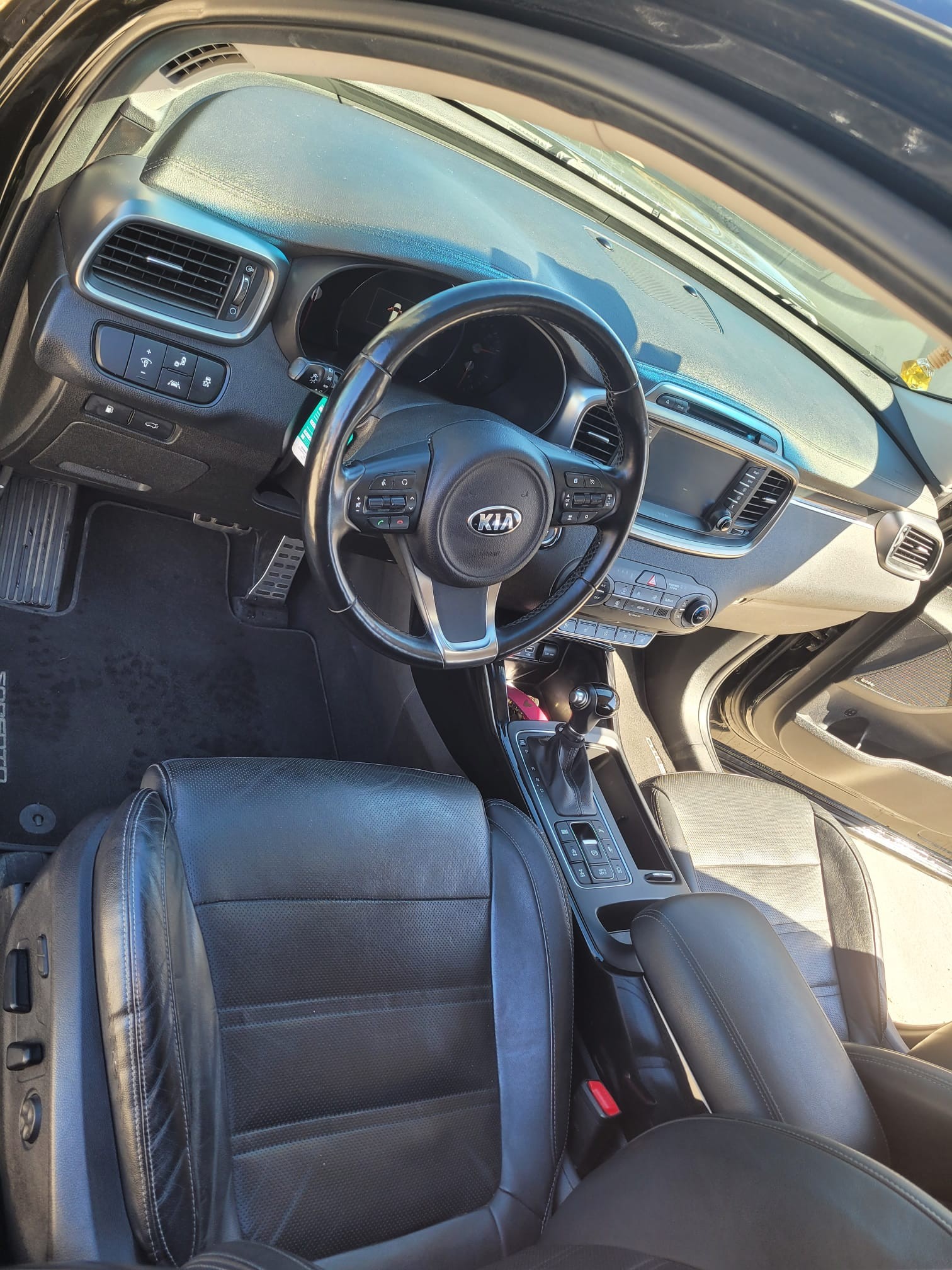 KIA Sorento 2.2 CRDI Style 7P. Automatic-image-7