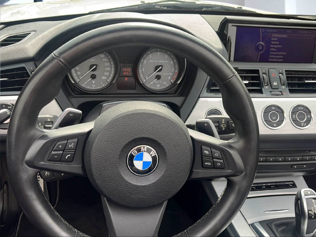 BMW Z4 35is sDrive DK Roadster-image-12