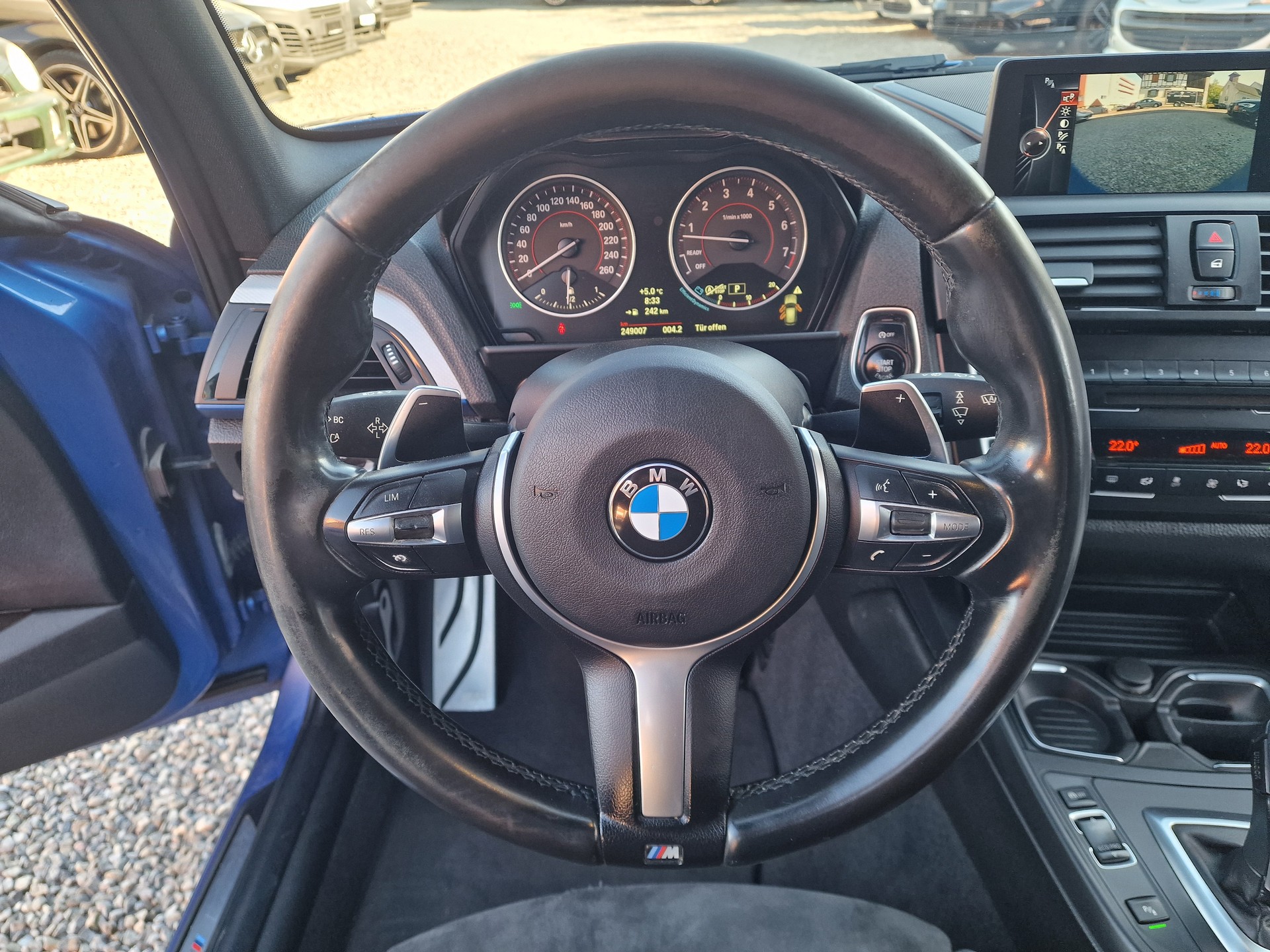BMW M135i xDrive Steptronic-image-22