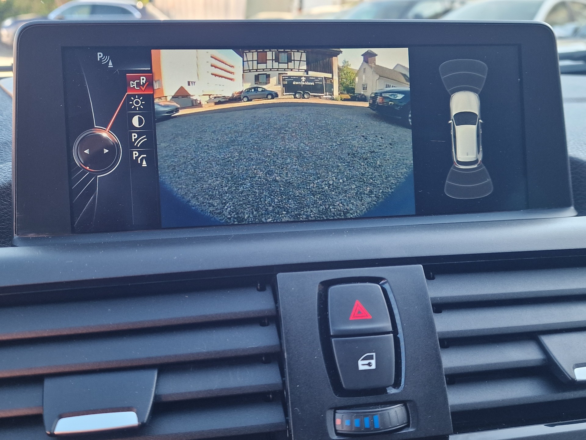 BMW M135i xDrive Steptronic-image-32