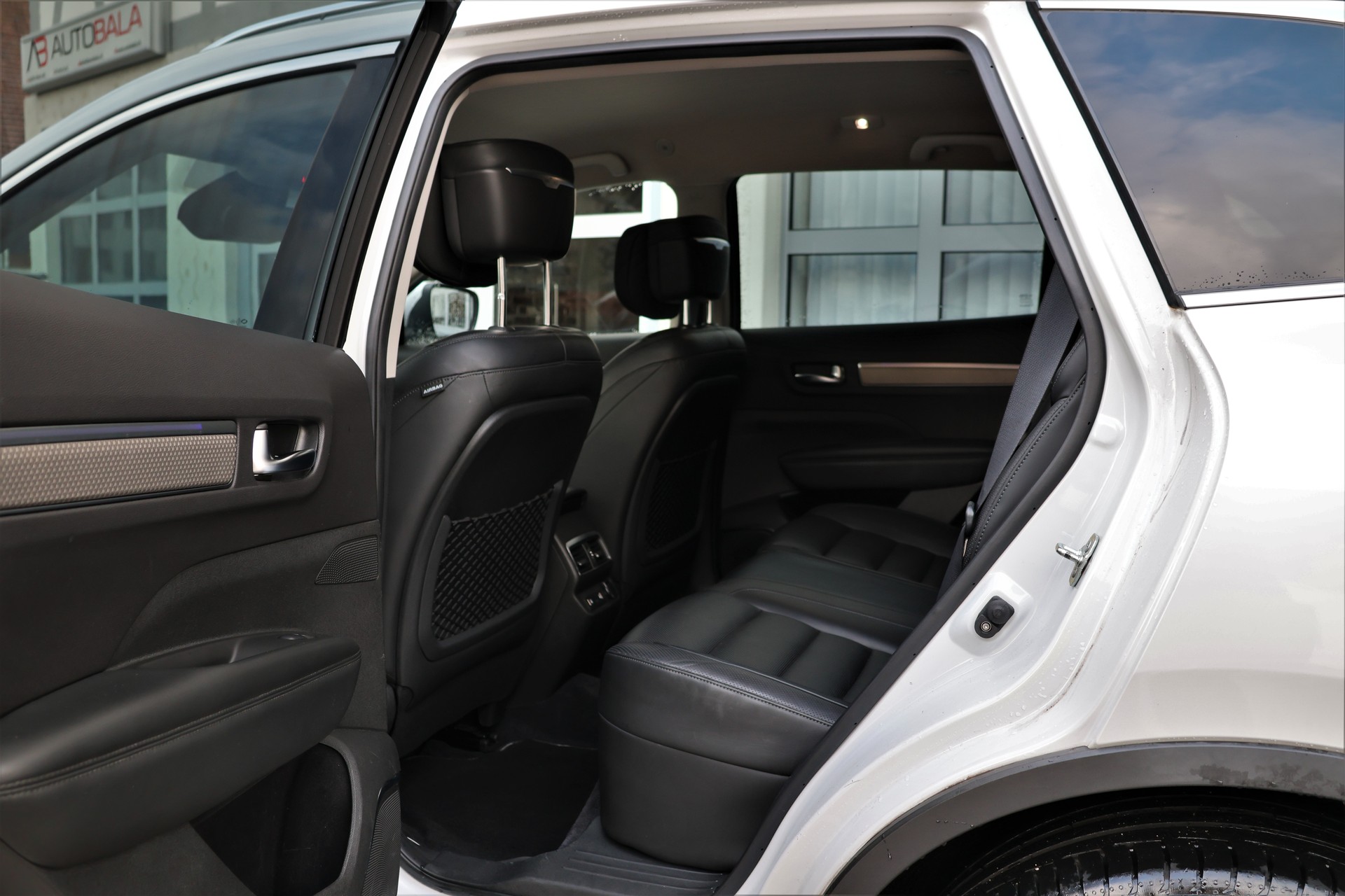 RENAULT Koleos 2.0 dCi Initial Paris 4x4 Xtronic CVT (CH)-image-11