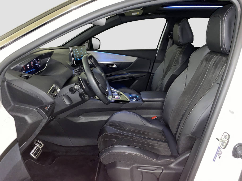 PEUGEOT 3008 1.2 PureTech GT Pack-image-5