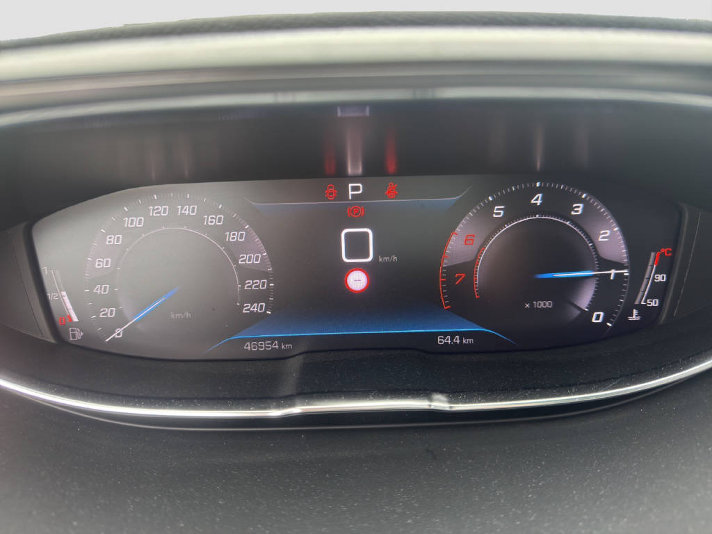 PEUGEOT 3008 1.2 PureTech GT Pack-image-8