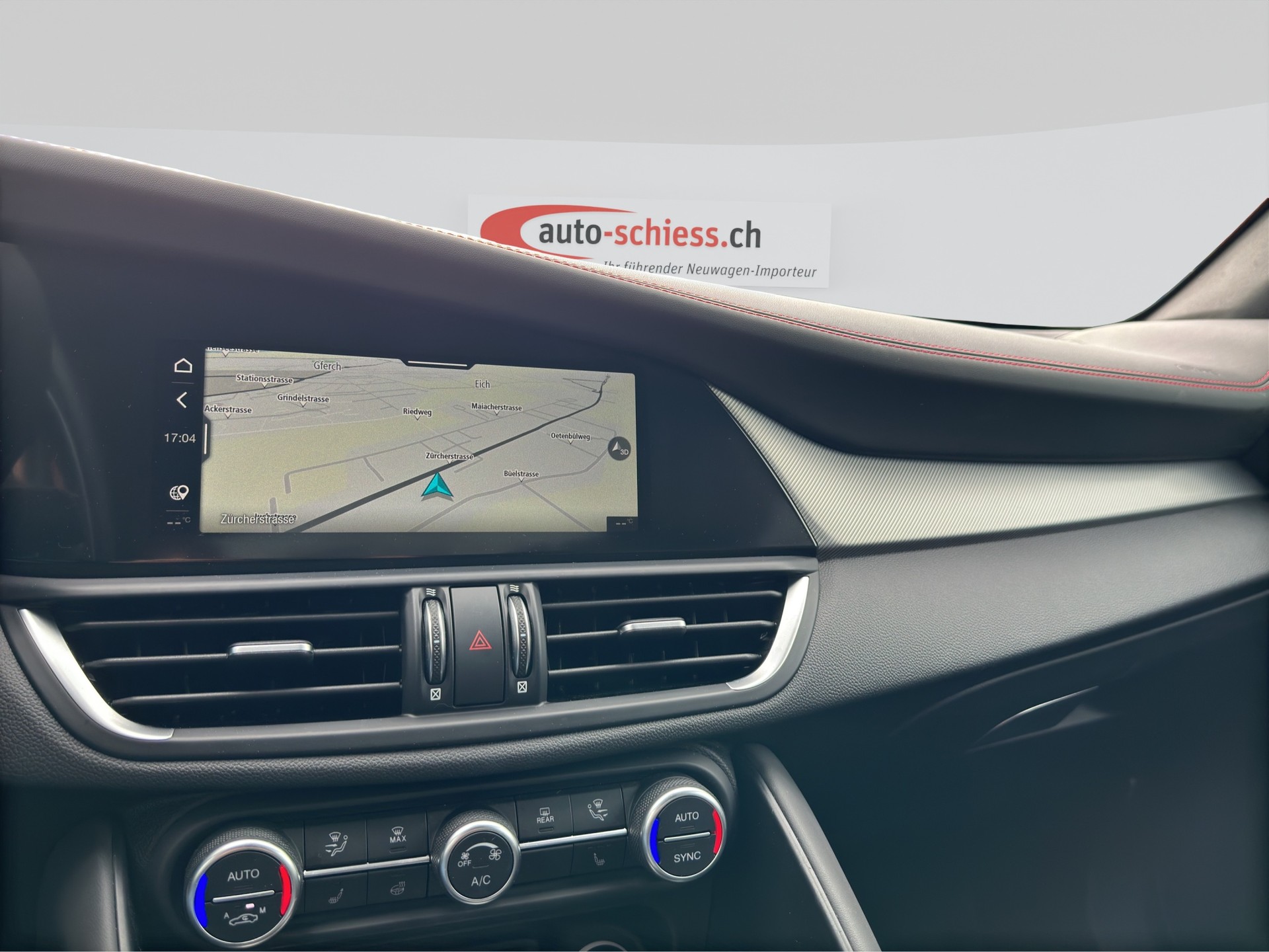 ALFA ROMEO Giulia 2.0 Competizione Q4 AT8-image-12