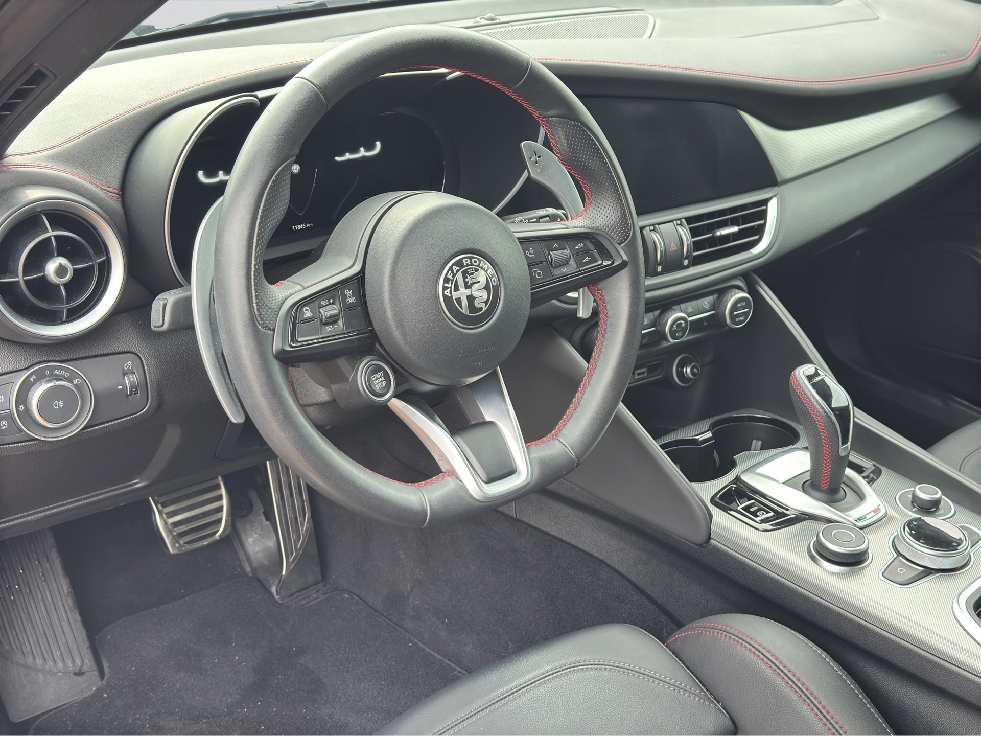 ALFA ROMEO Giulia 2.0 Competizione Q4 AT8-image-6
