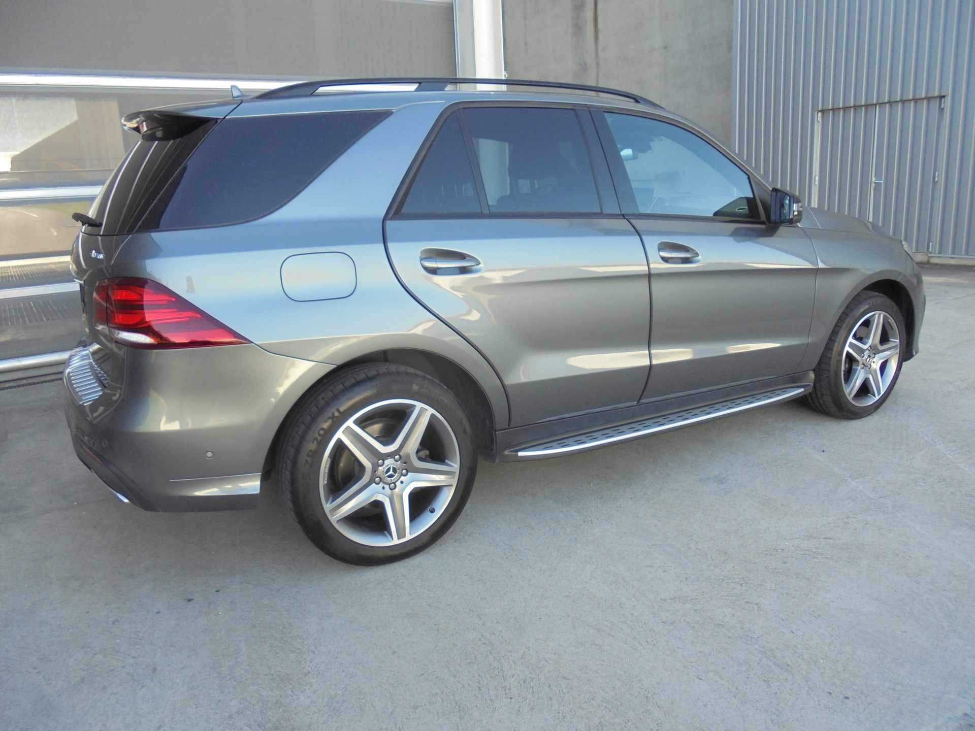 MERCEDES-BENZ GLE 350 d-image-3