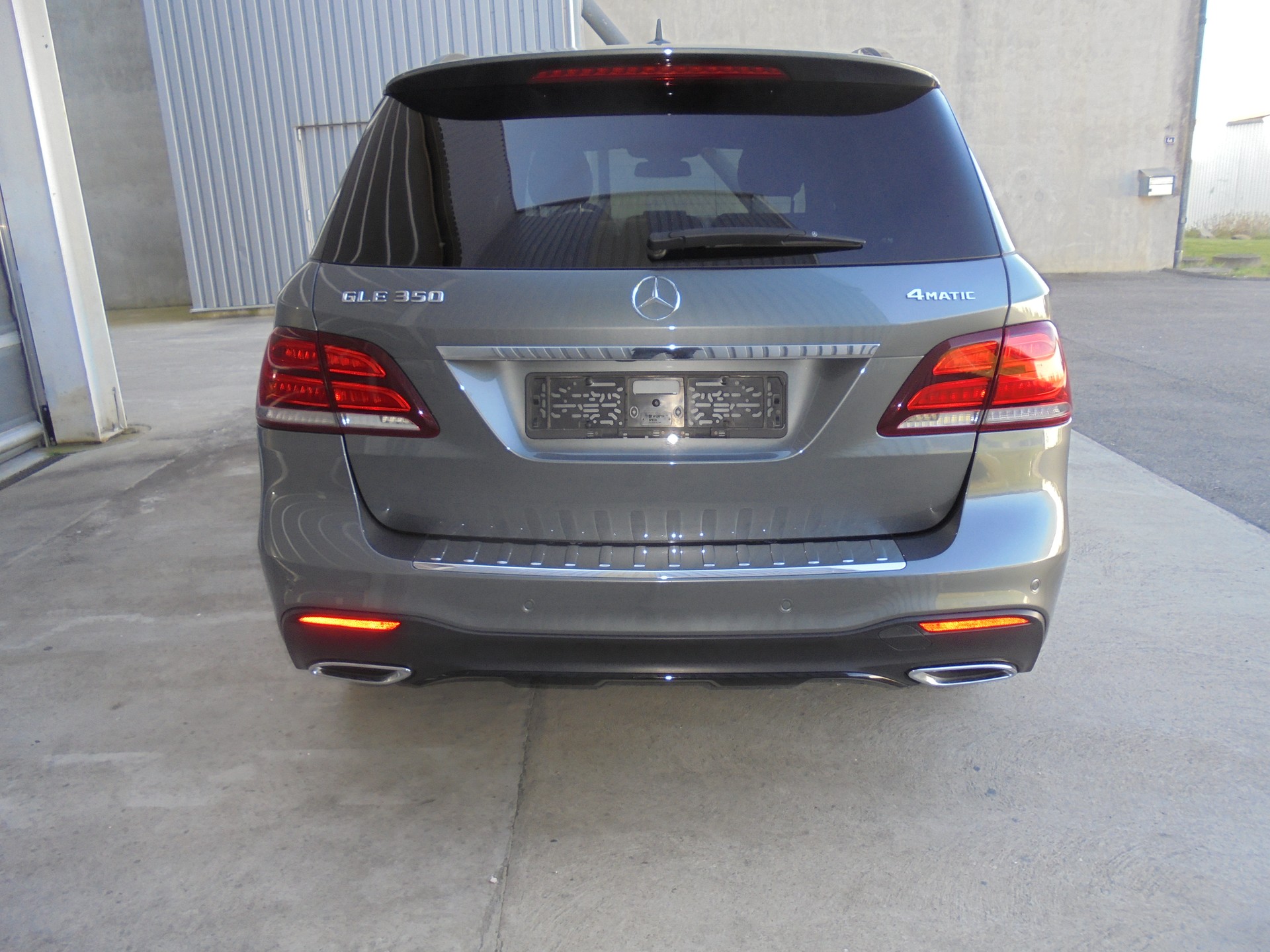 MERCEDES-BENZ GLE 350 d-image-10