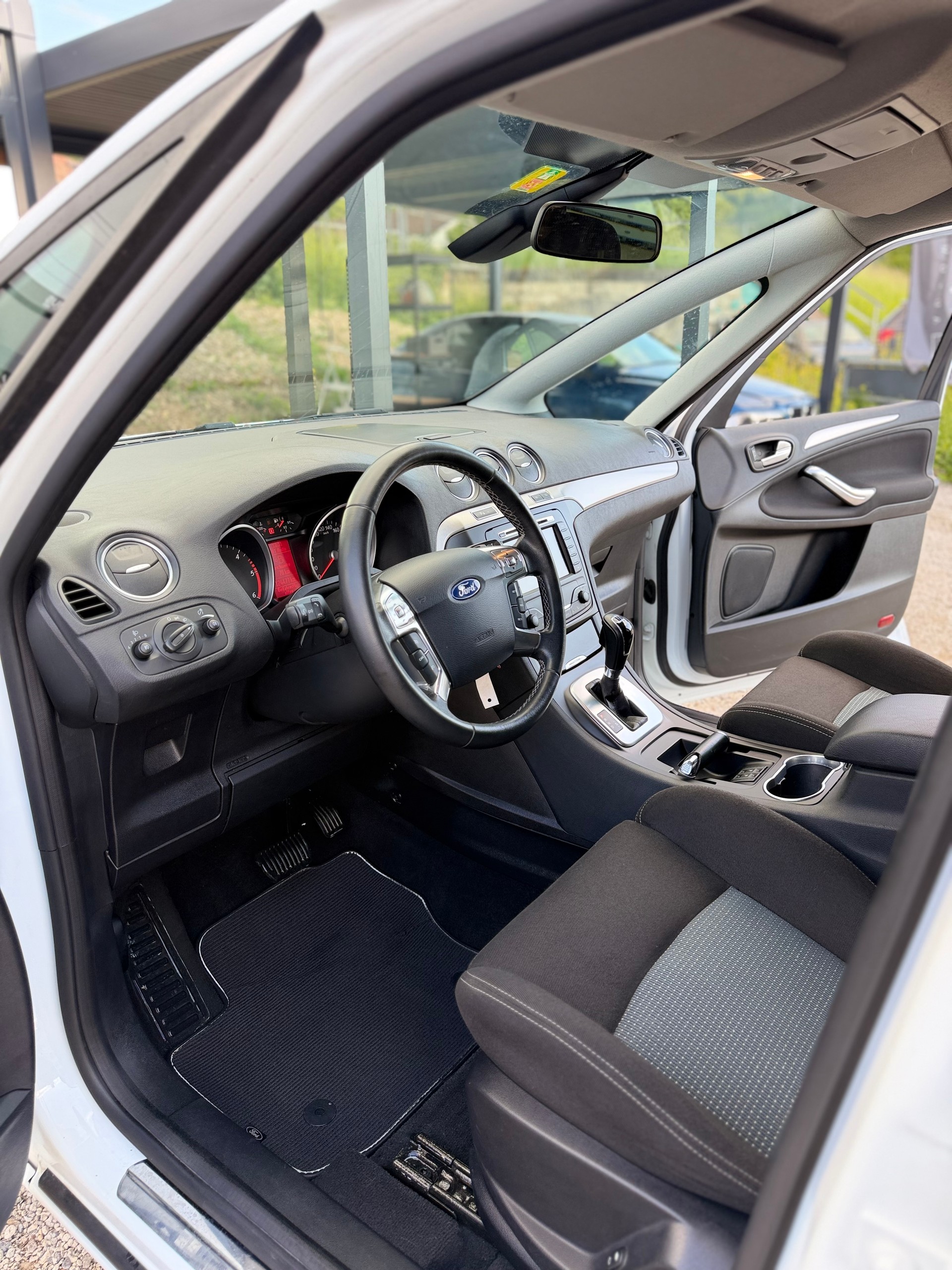FORD S-Max 2.0 TDCi TitaniumS PowerShift *7Plätzer*-image-11
