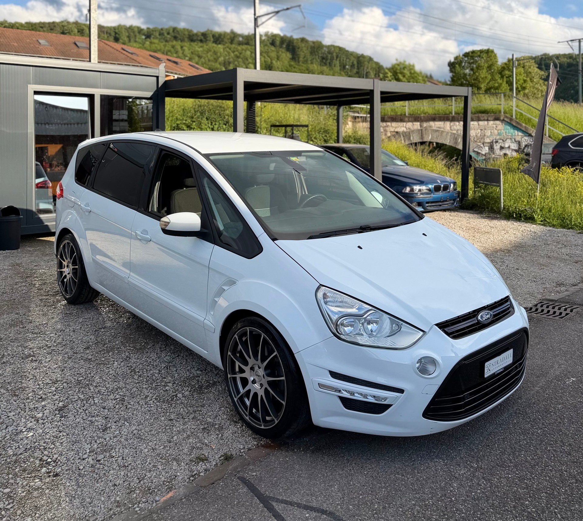 FORD S-Max 2.0 TDCi TitaniumS PowerShift *7Plätzer*-image-2