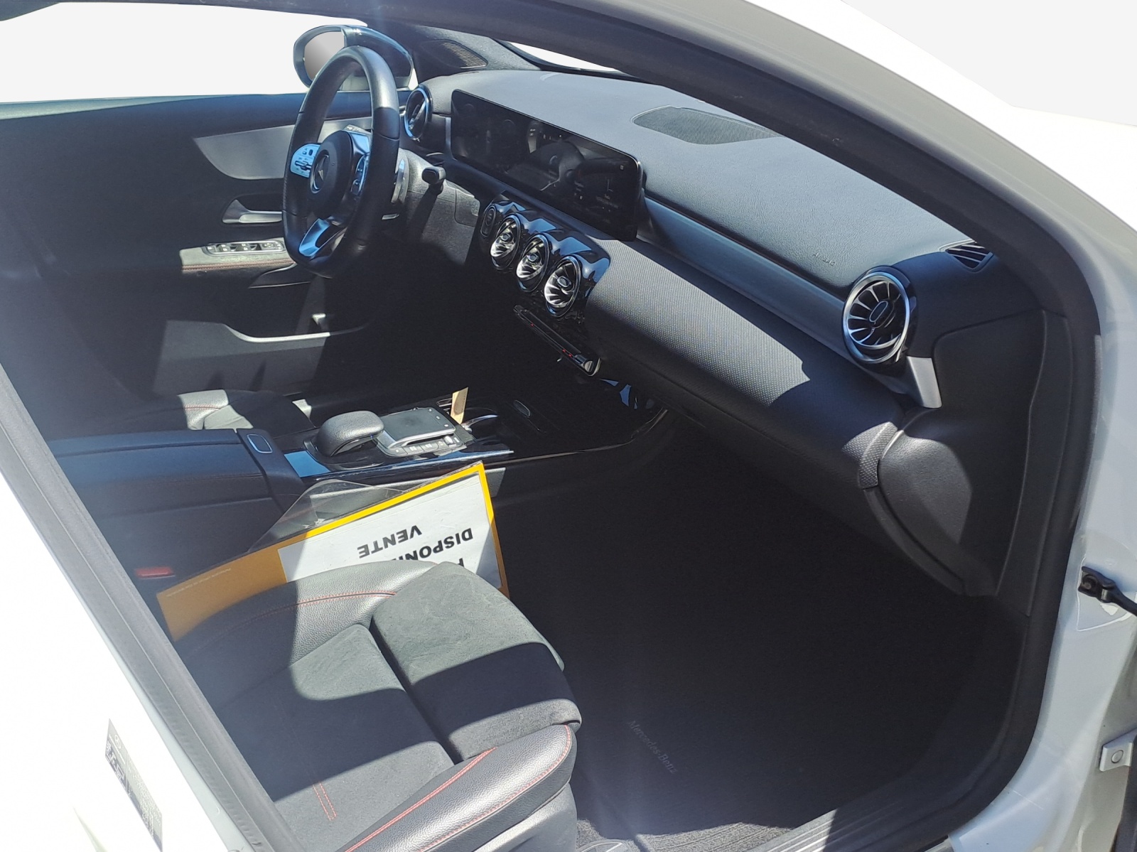 MERCEDES-BENZ A 180 Night Star AMG Line 7G-DCT-image-13