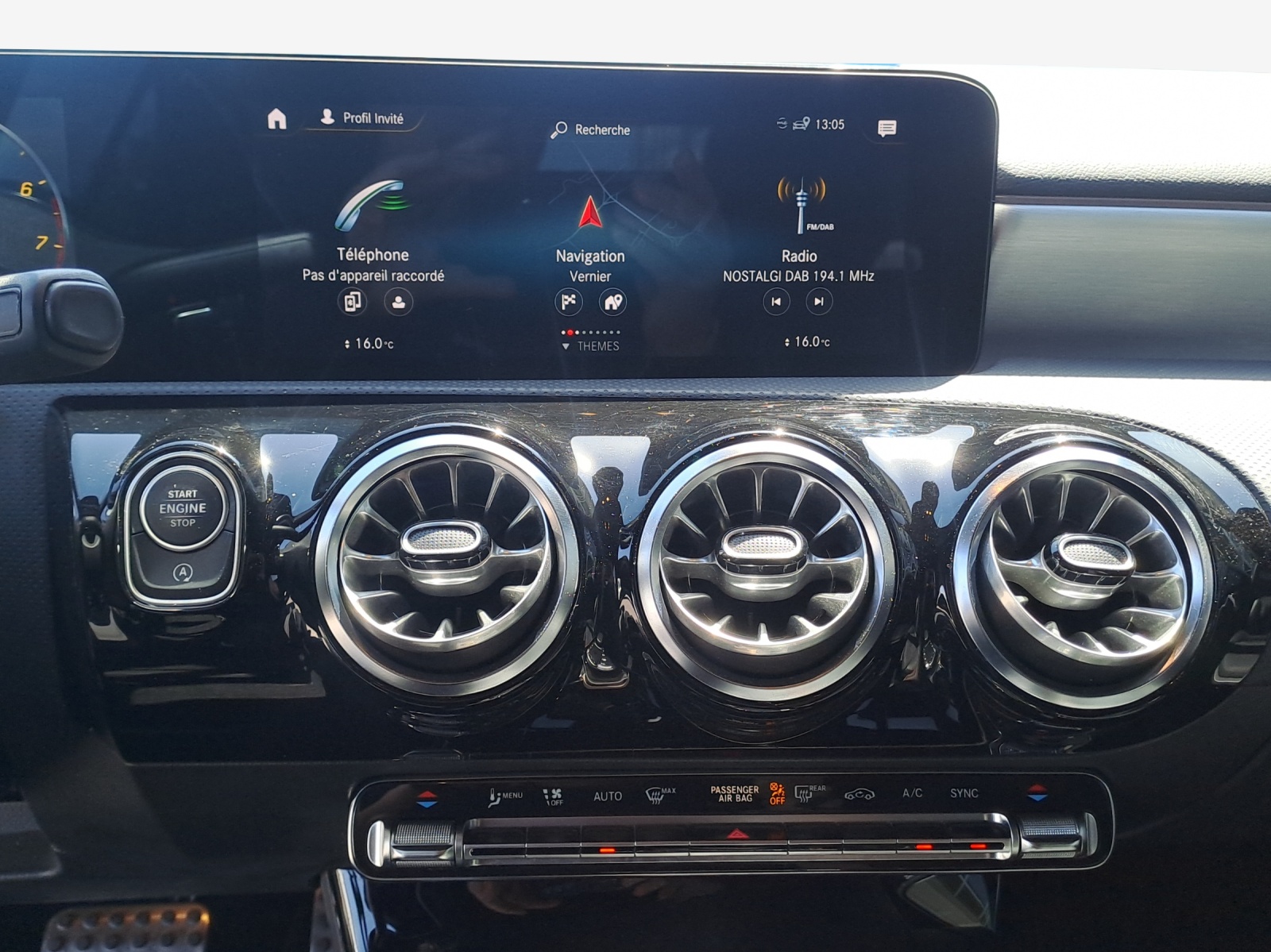 MERCEDES-BENZ A 180 Night Star AMG Line 7G-DCT-image-10