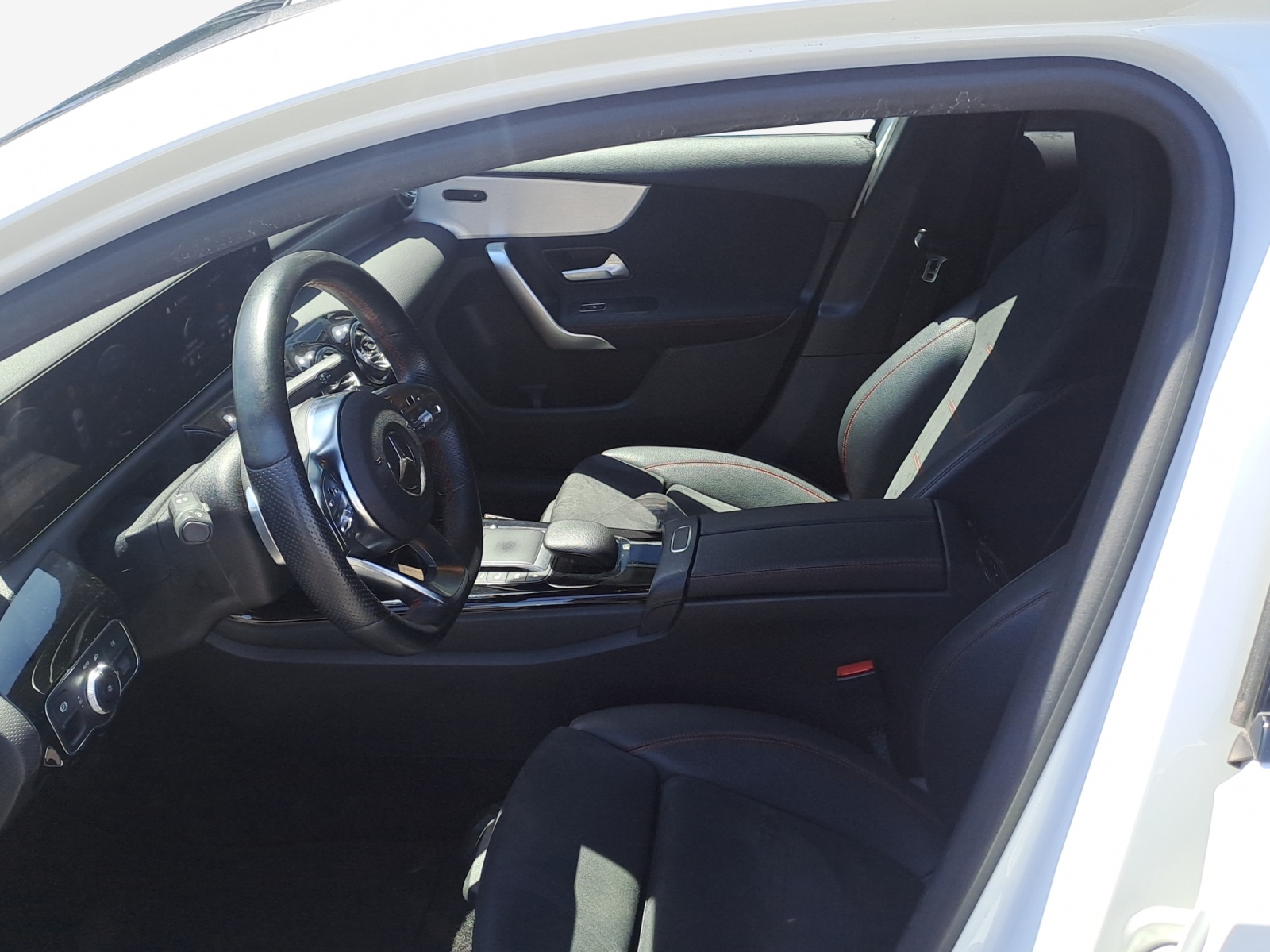 MERCEDES-BENZ A 180 Night Star AMG Line 7G-DCT-image-7