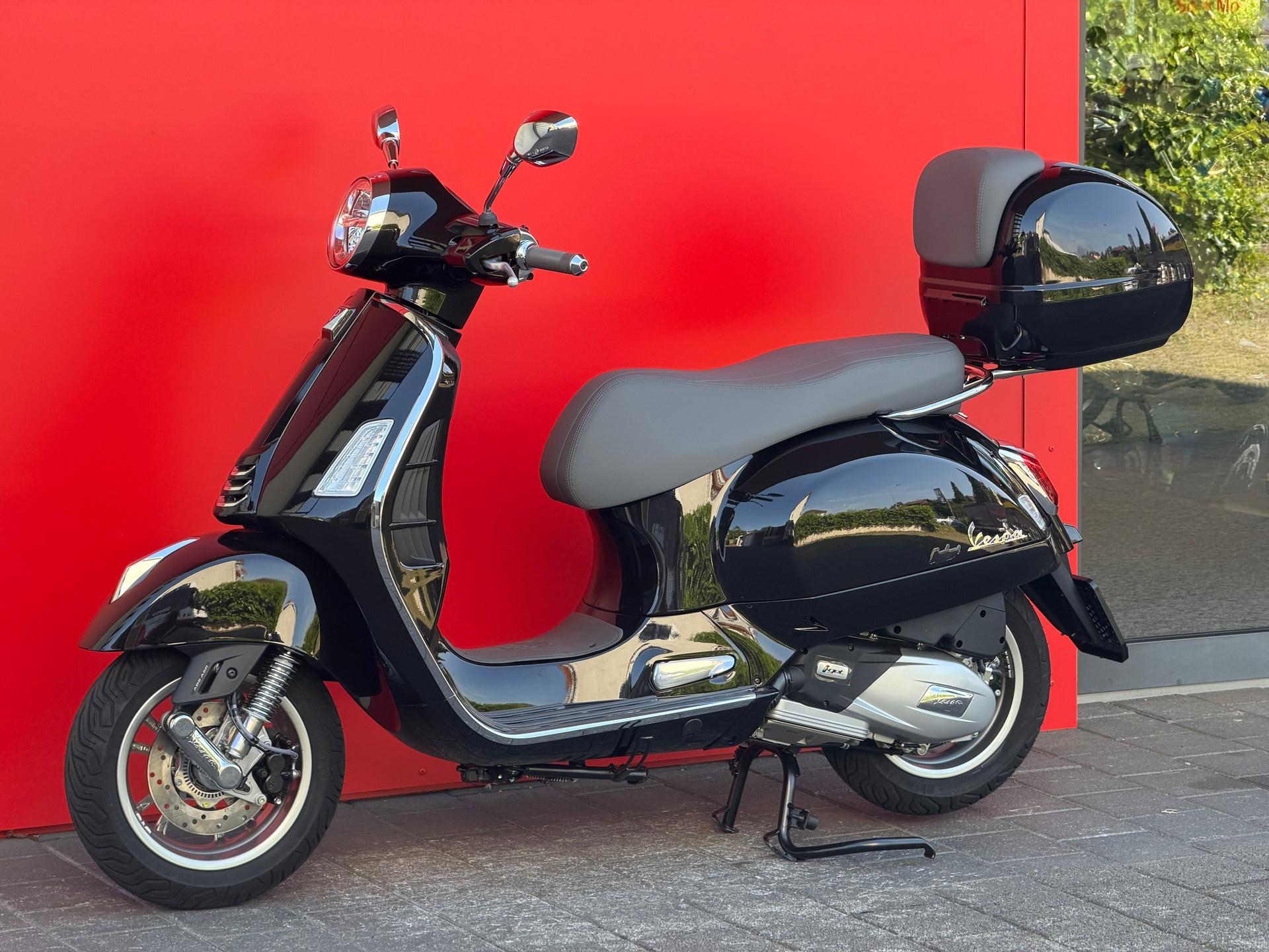 PIAGGIO Vespa GTS 125 RST + GRATIS TOPCASE-image-5