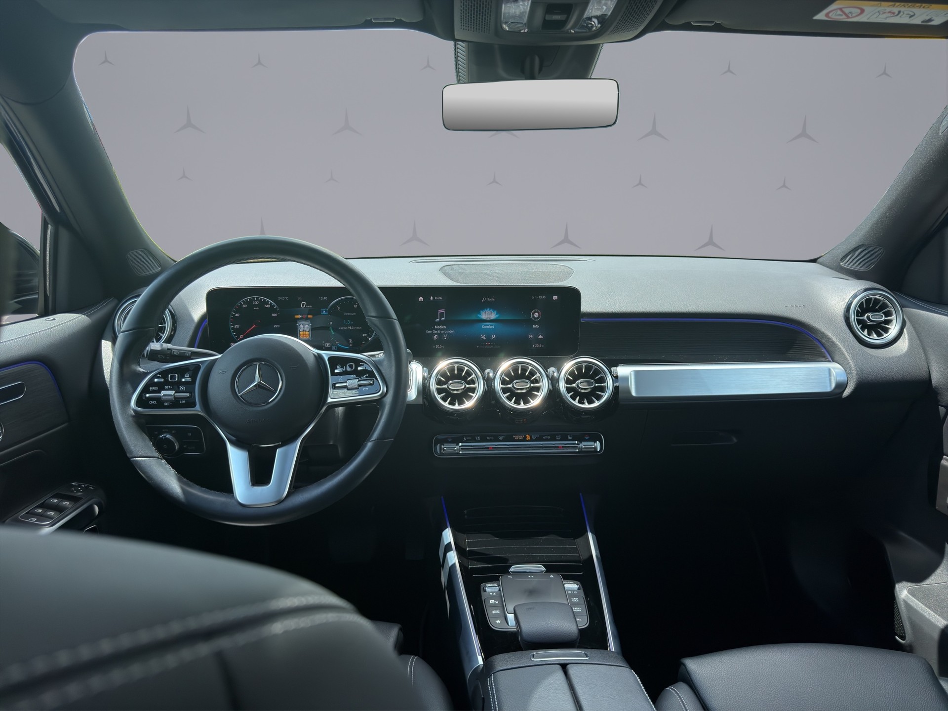 MERCEDES-BENZ GLB 250 Progressive 4matic-image-11