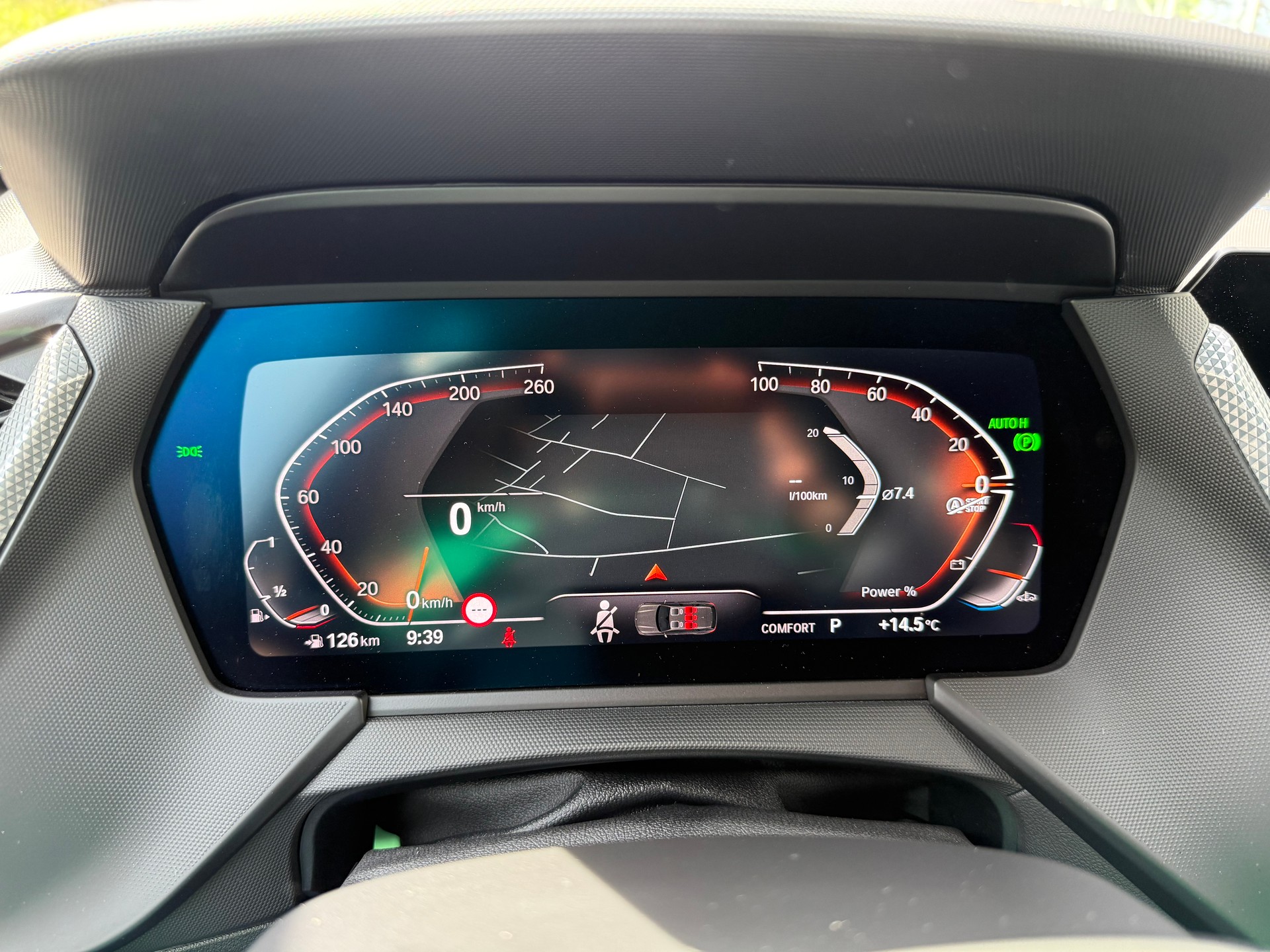 BMW 120i Pure M Sport Steptronic-image-6