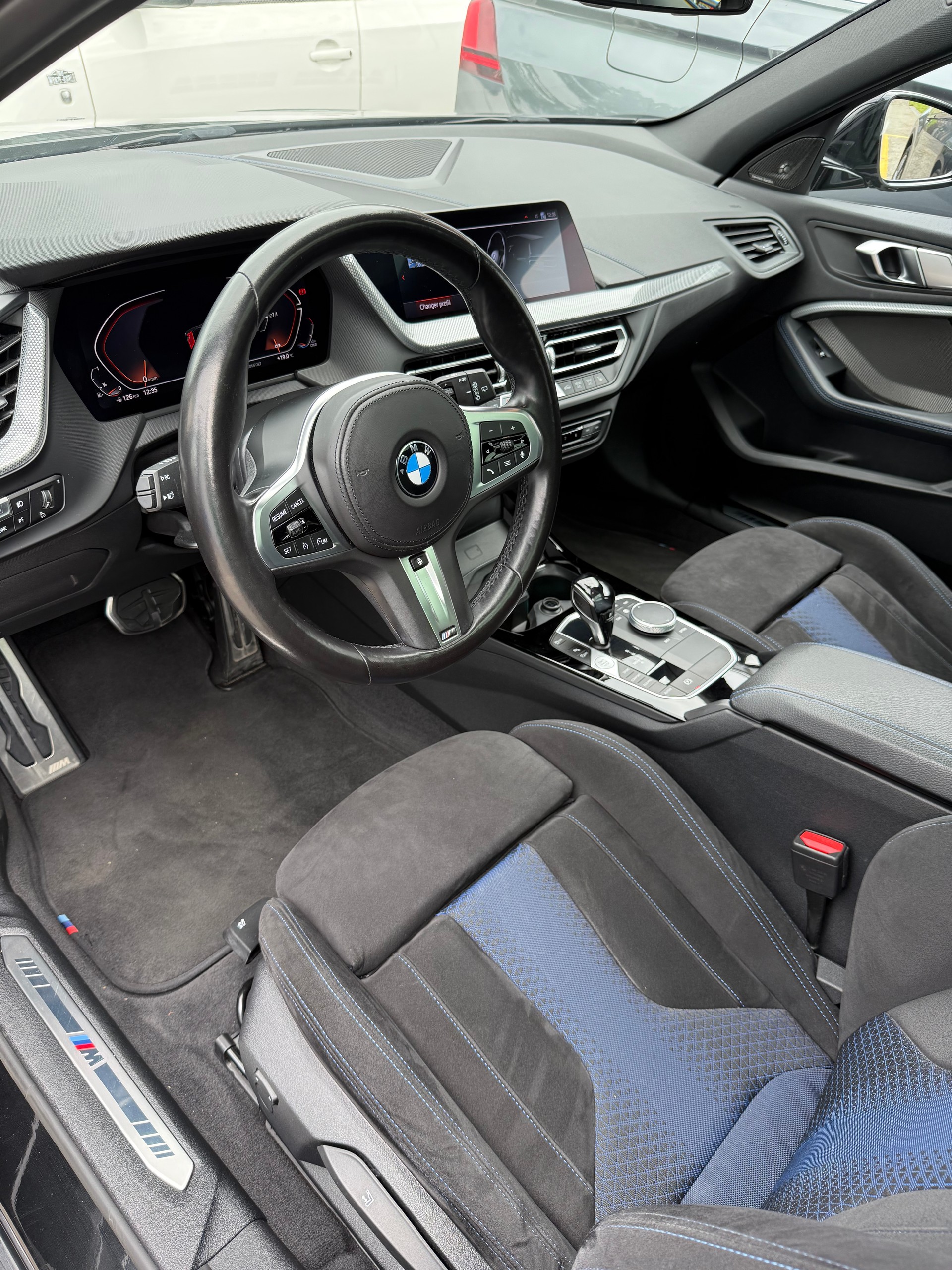 BMW 120i Pure M Sport Steptronic-image-8