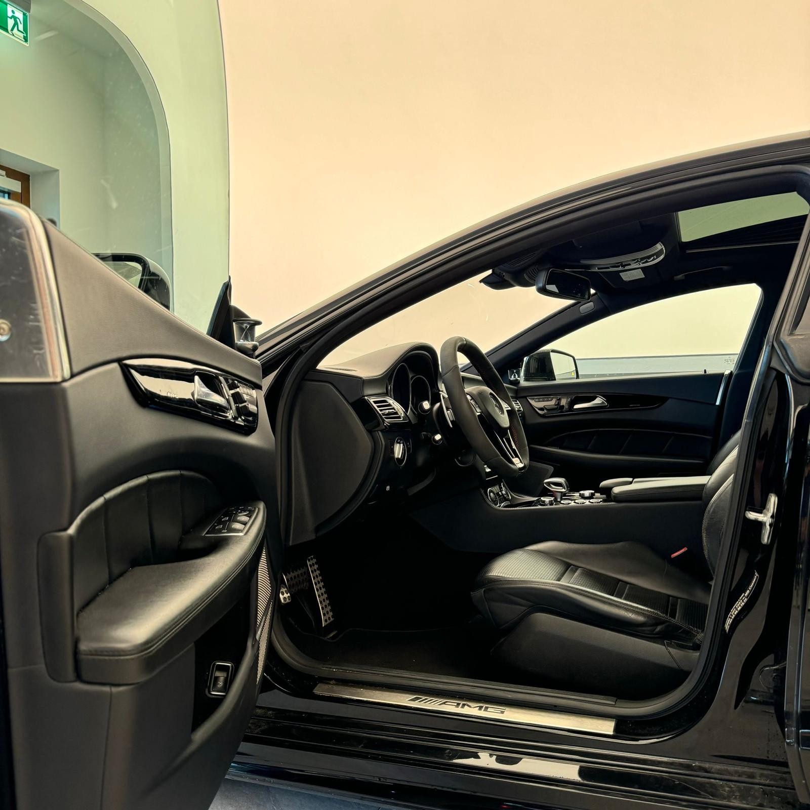 MERCEDES-BENZ CLS 63 AMG Speedshift MCT-image-7