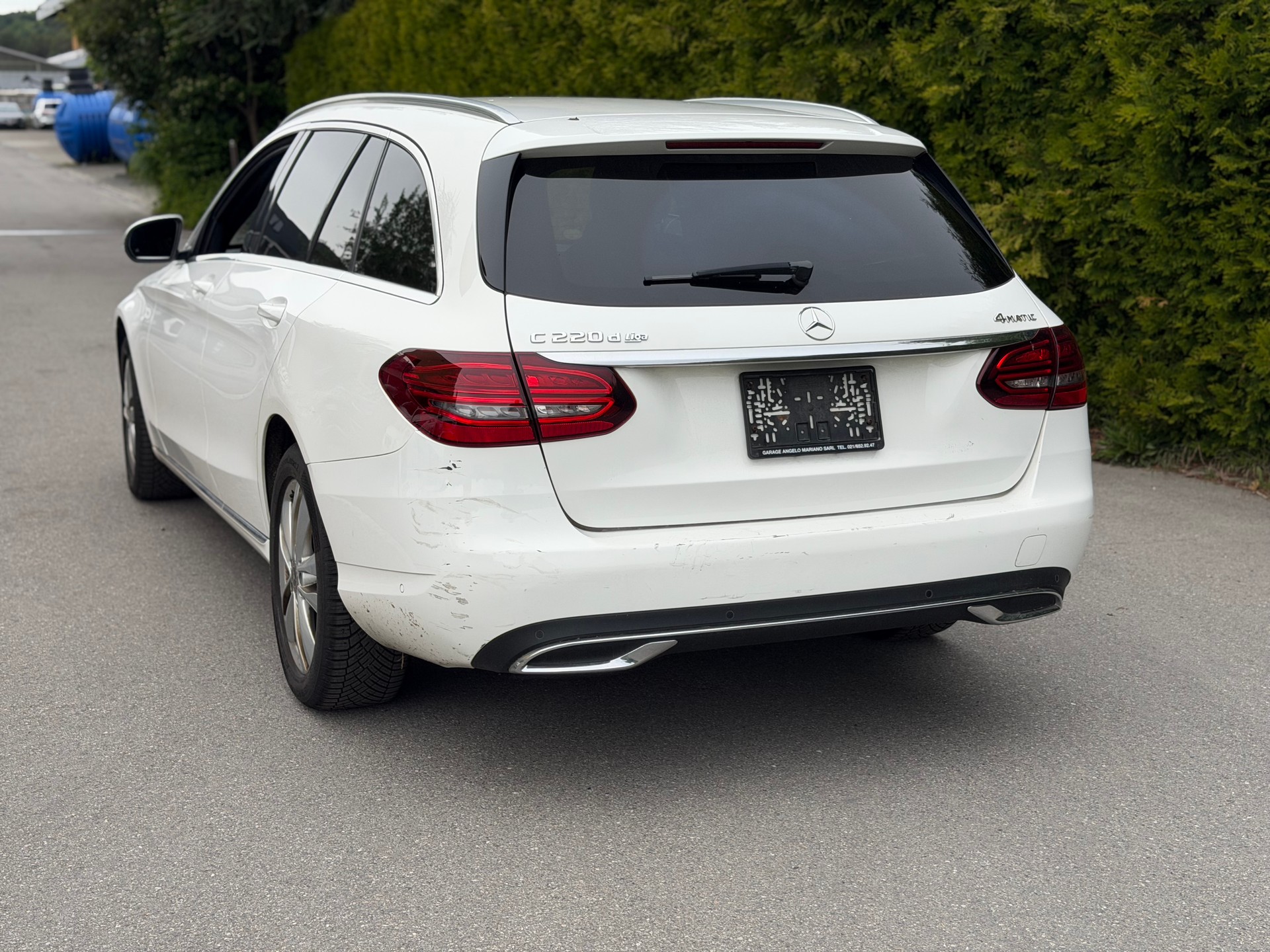 MERCEDES-BENZ C 220 d AMG Line 4Matic 9G-Tronic-image-3