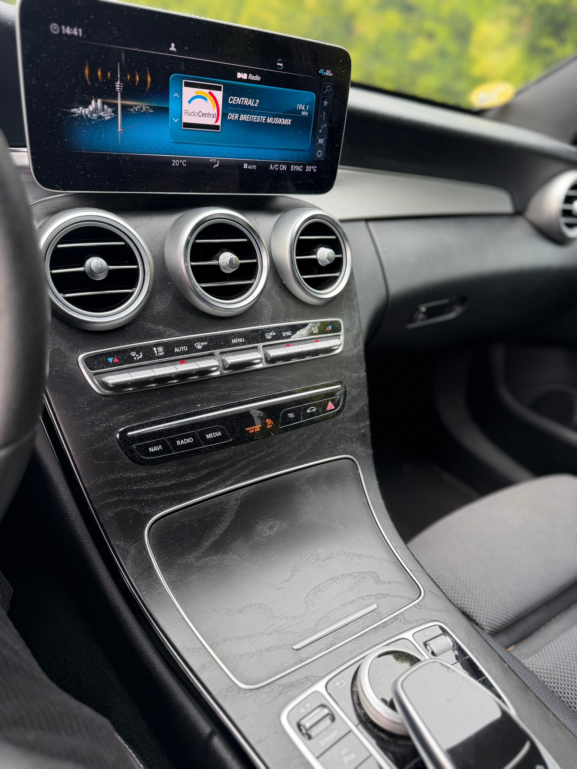 MERCEDES-BENZ C 220 d AMG Line 4Matic 9G-Tronic-image-10