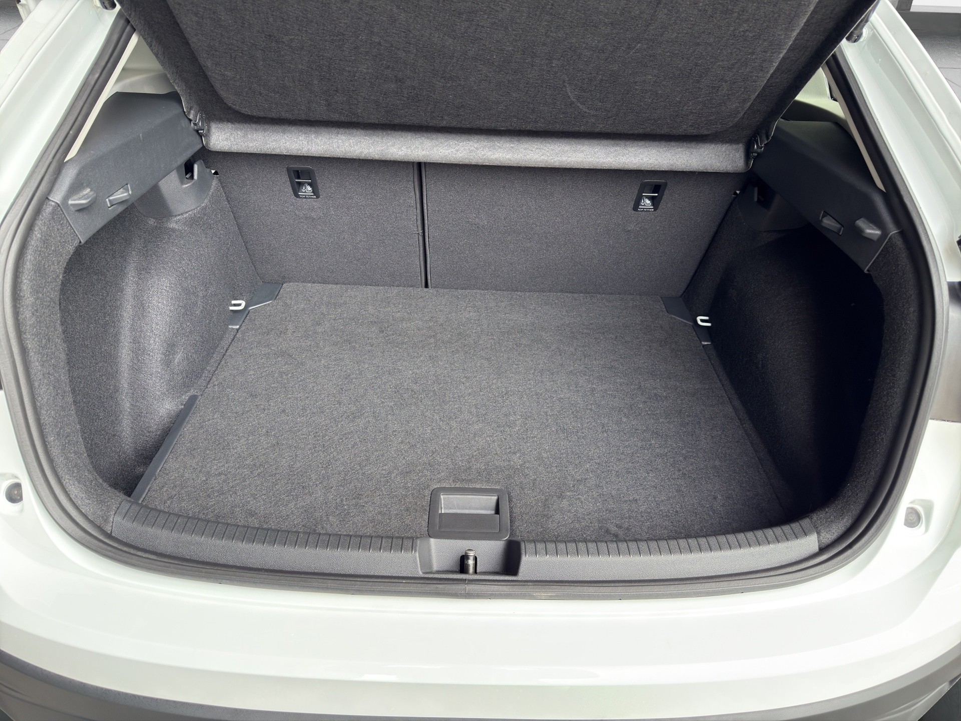 VW Taigo 1.0 TSI 75 Edition DSG-image-10