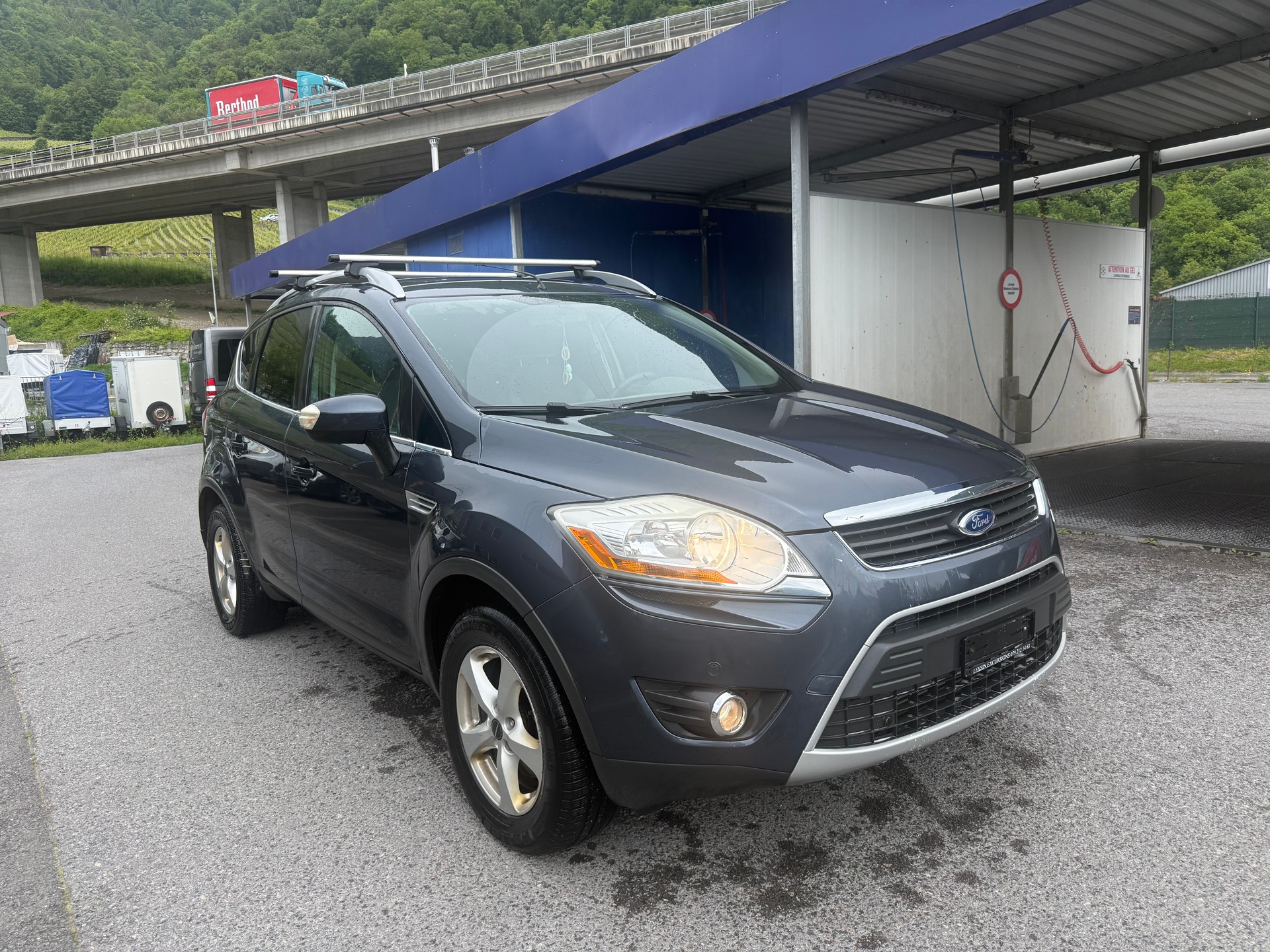 FORD Kuga 2.0 TDCi Carving 4WD-showroom-element-1