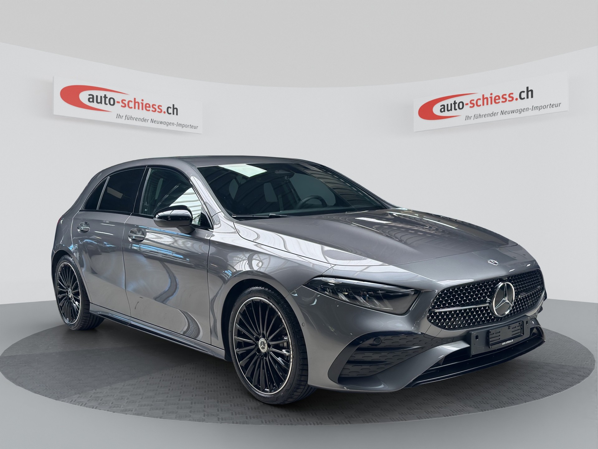 MERCEDES-BENZ A 200 7G-DCT AMG Line Night-image-0