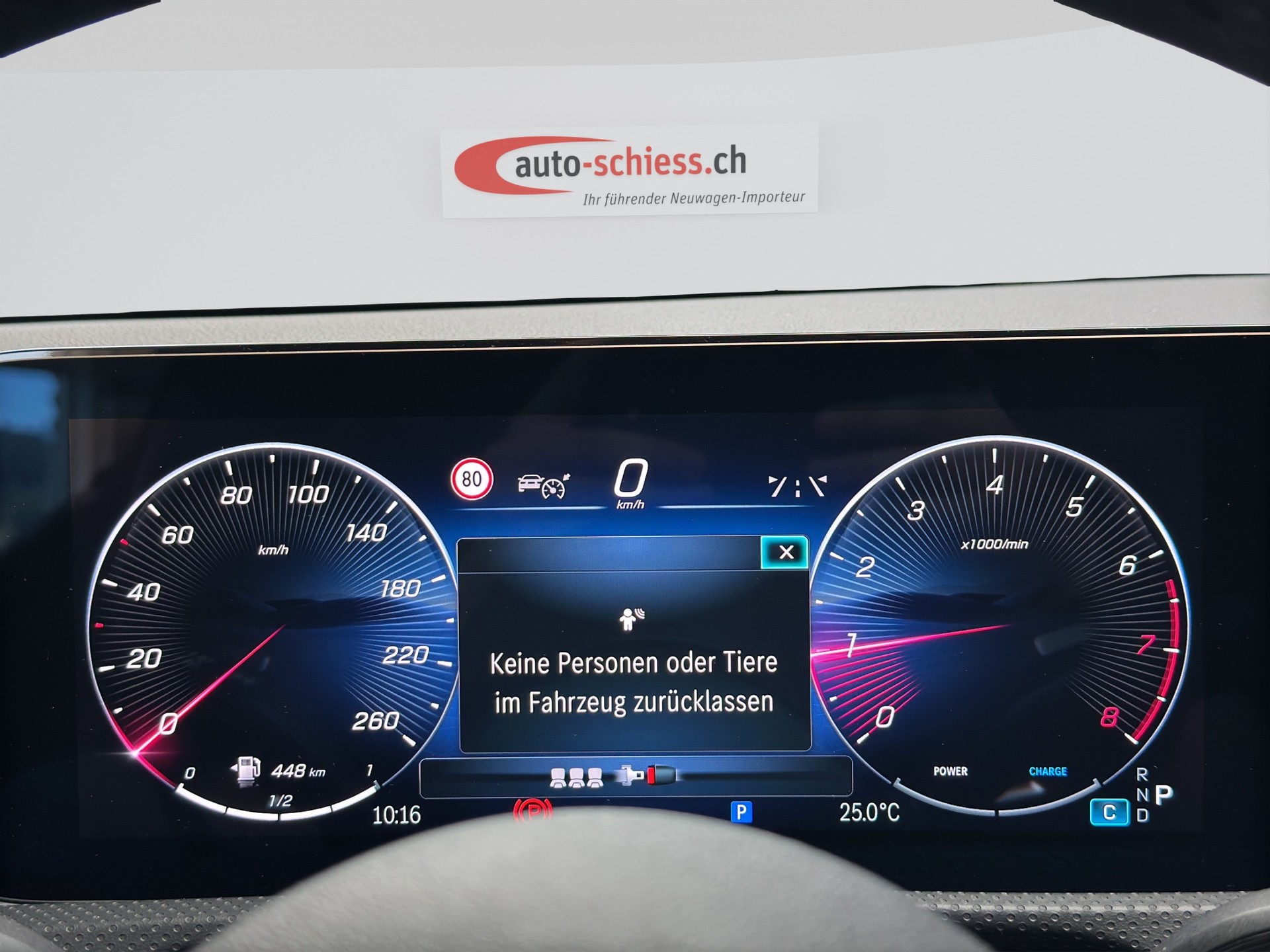 MERCEDES-BENZ A 200 7G-DCT AMG Line Night-image-10
