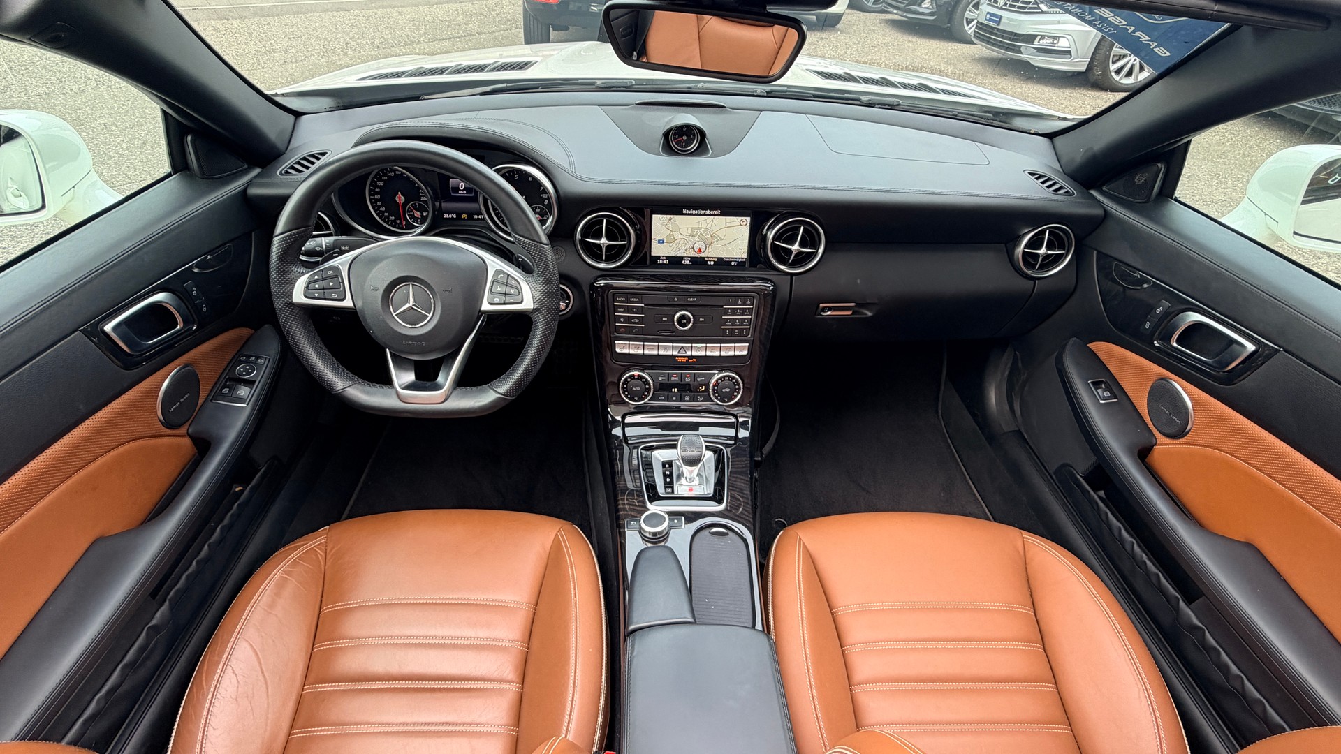 MERCEDES-BENZ SLC 200 9G-Tronic-image-10