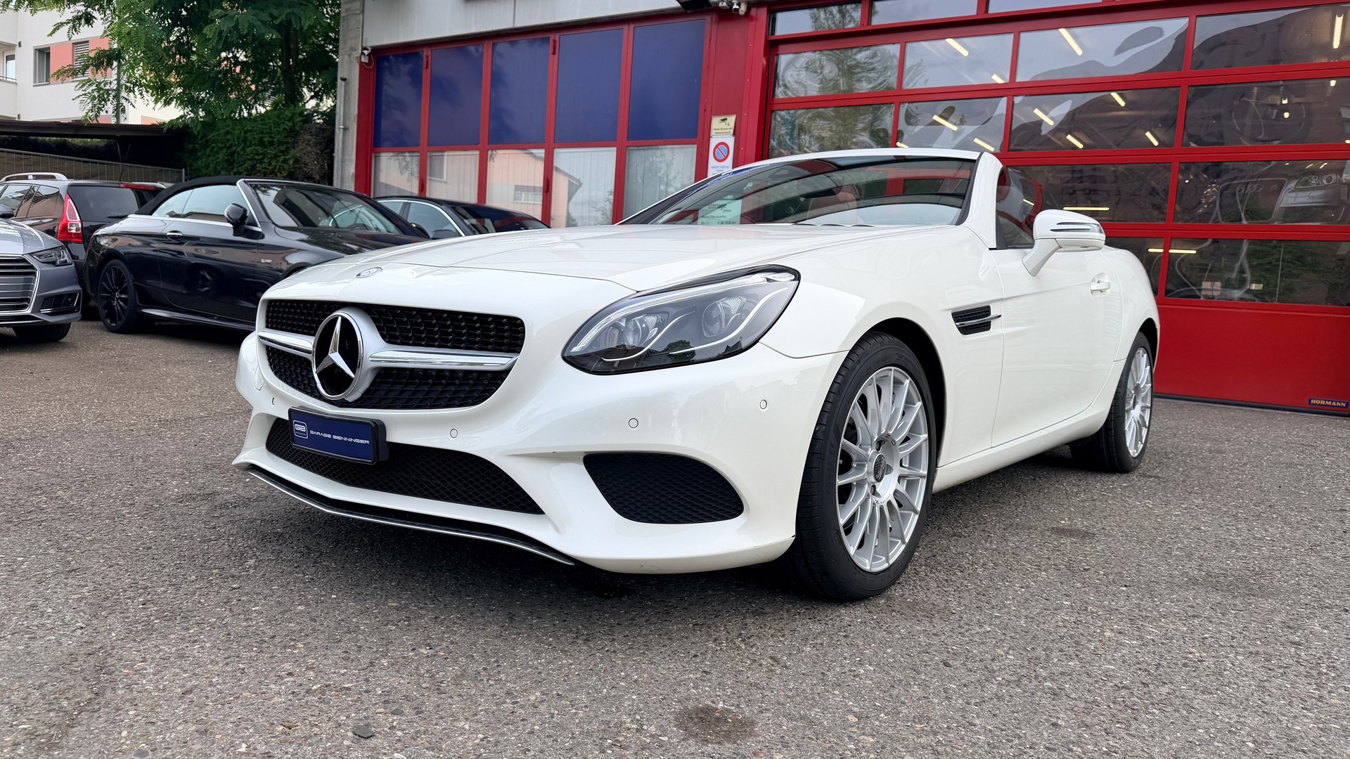 MERCEDES-BENZ SLC 200 9G-Tronic-image-0