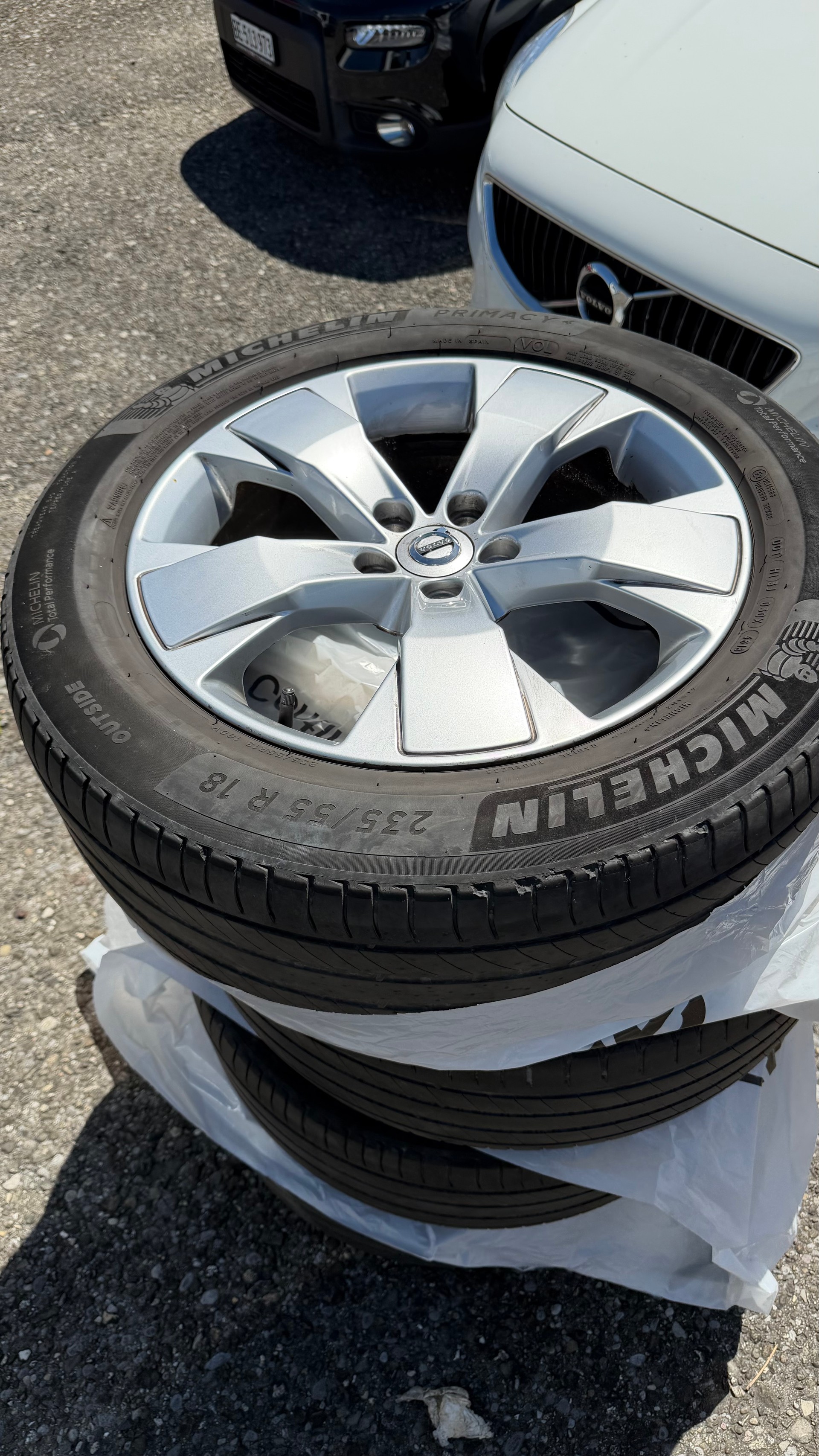 VOLVO XC40 D4 AWD Momentum Geartronic-image-11