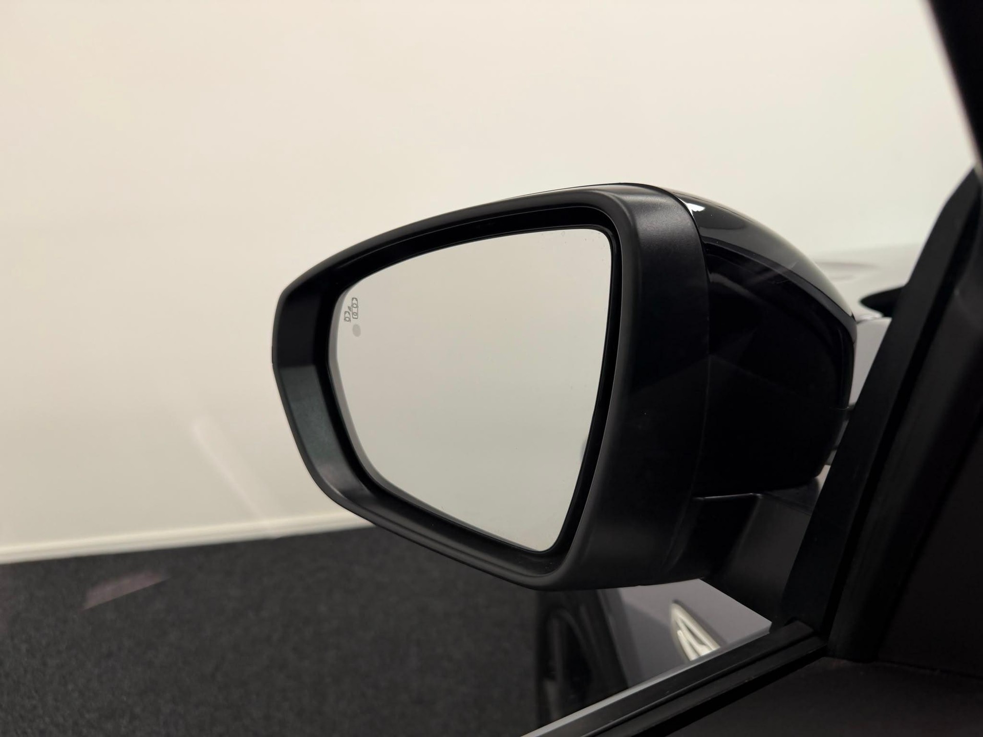 OPEL Grandland 1.6 T PHEV GS-image-22