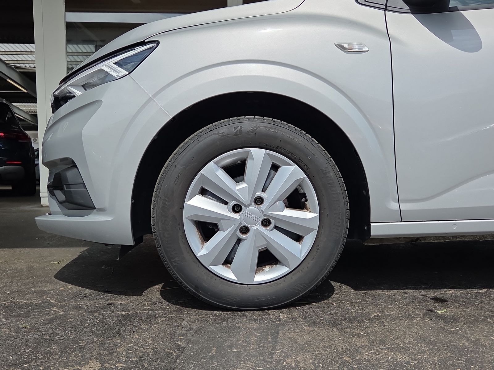DACIA Sandero TCe 90 Expression CVT-image-4