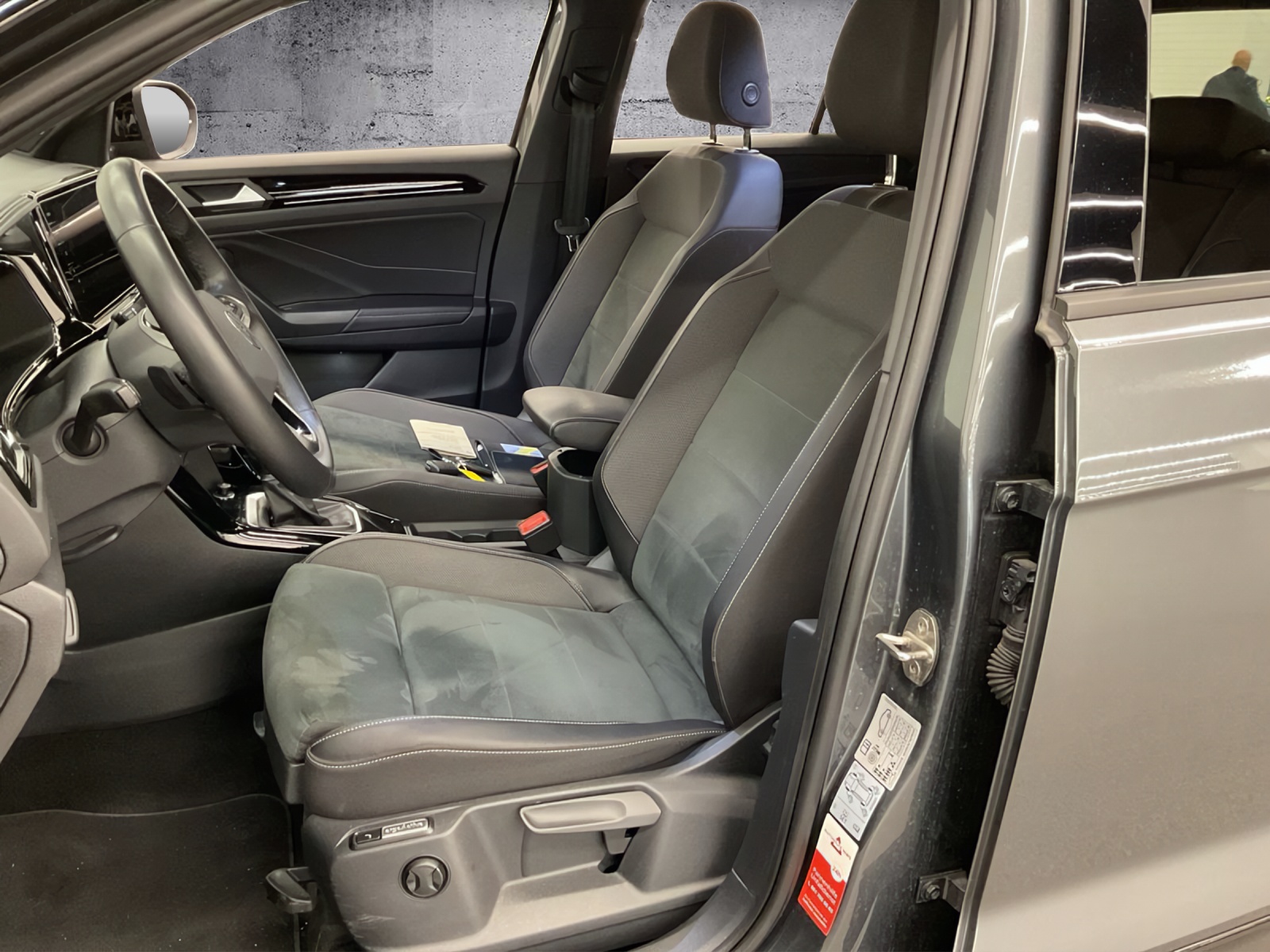 VW T-Roc 1.5 TSI Style DSG-showroom-element-3