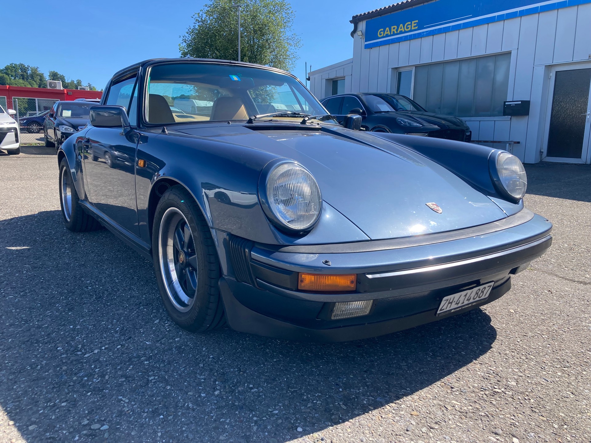 PORSCHE 911 Carrera Targa-image-1