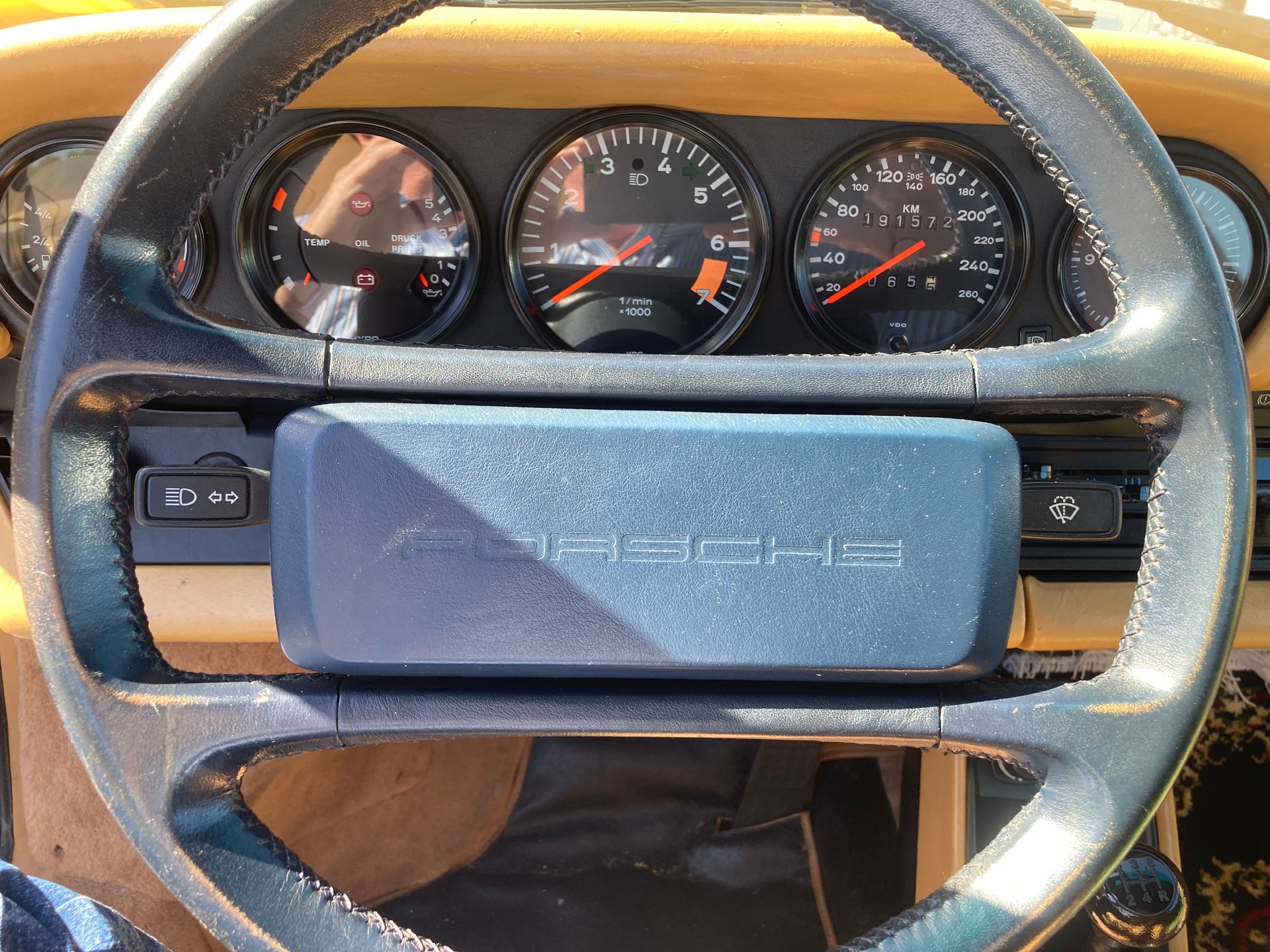 PORSCHE 911 Carrera Targa-image-8