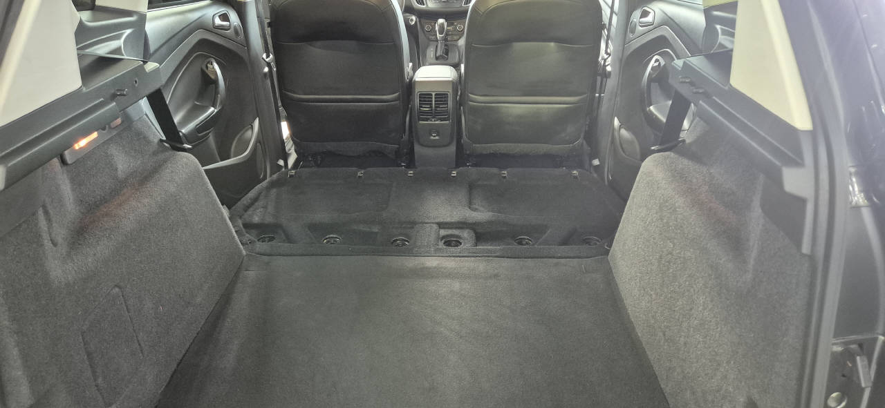 FORD C-Max 1.5 EcoBoost Titanium Automat-image-14