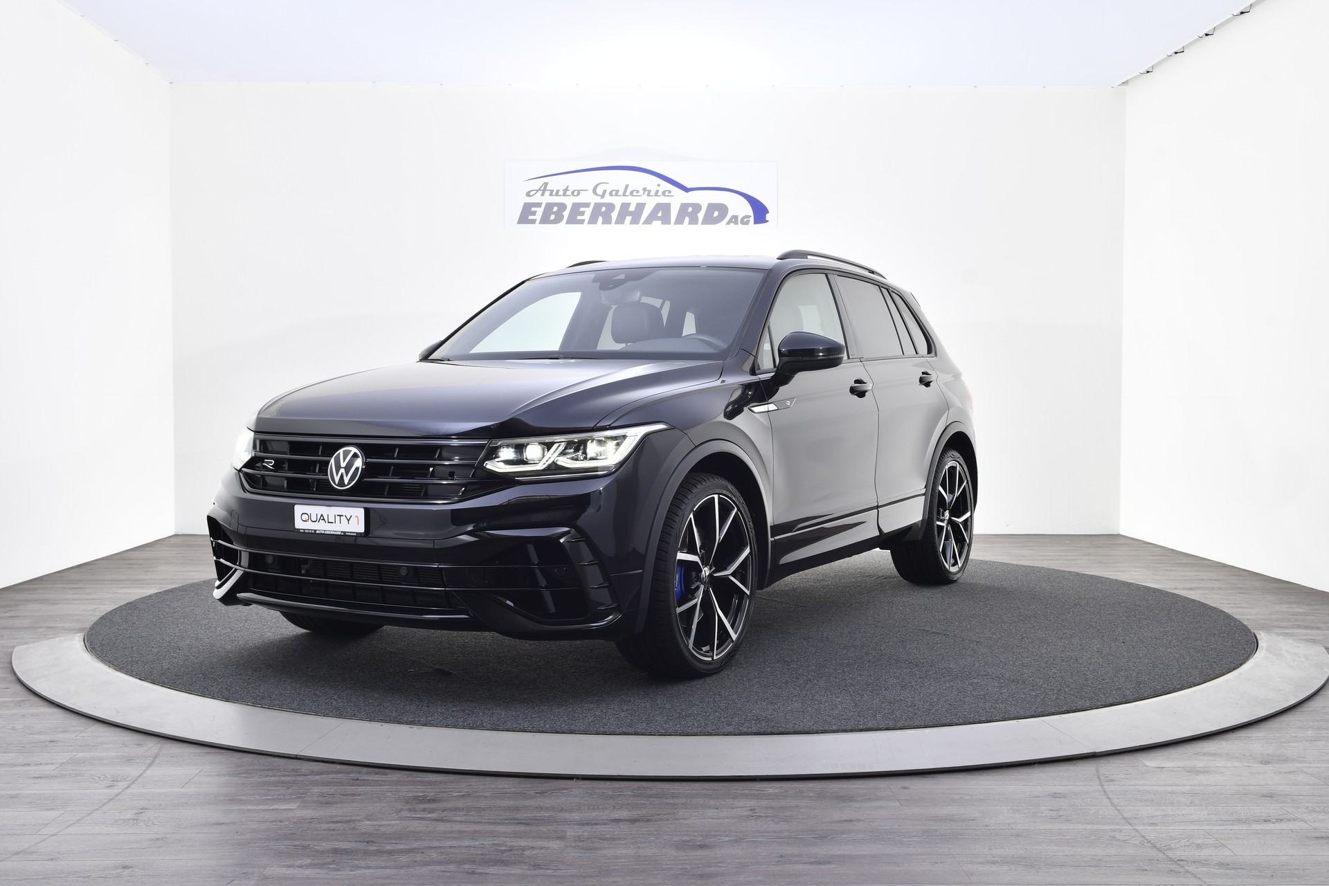 VW Tiguan 2.0TSI R 4Motion DSG-image-25