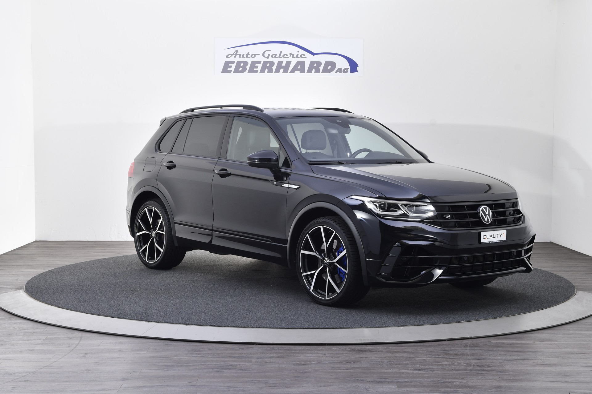 VW Tiguan 2.0TSI R 4Motion DSG-image-6