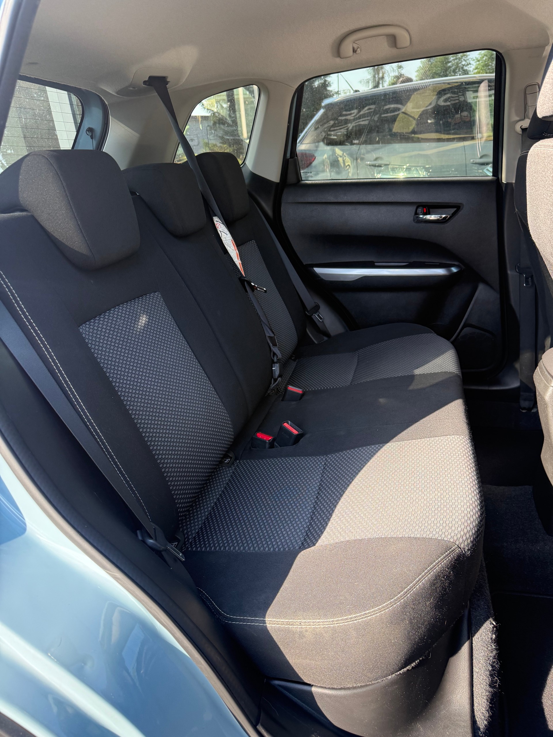 SUZUKI Vitara 1.4 Boosterjet Compact + Automatic-image-8