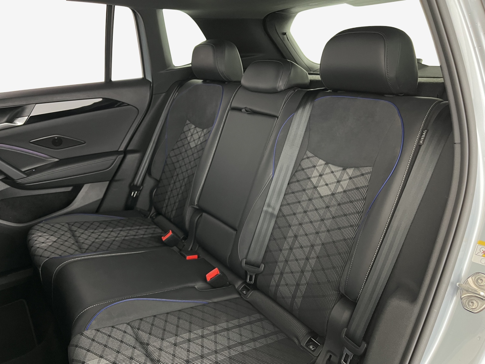 VW Tiguan 2.0 TSI DSG R-Line 4Motion-image-11