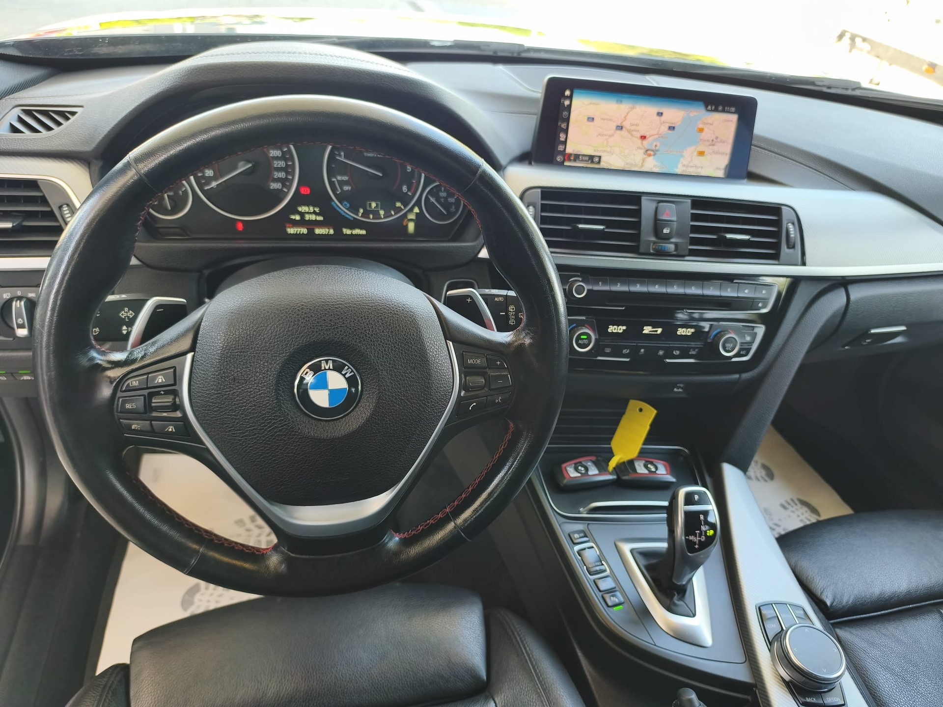BMW 320d xDrive Touring Swiss Advantage Sport Stept-image-27