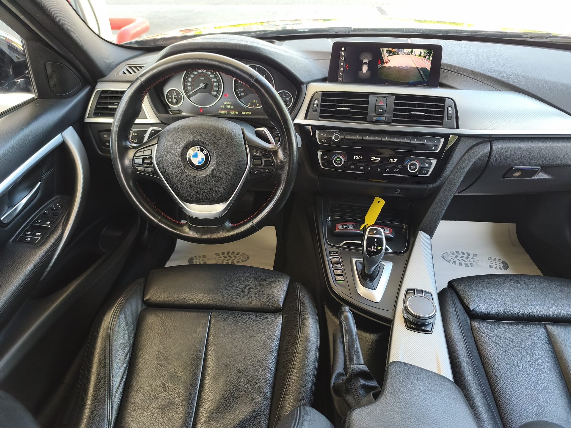 BMW 320d xDrive Touring Swiss Advantage Sport Stept-image-18