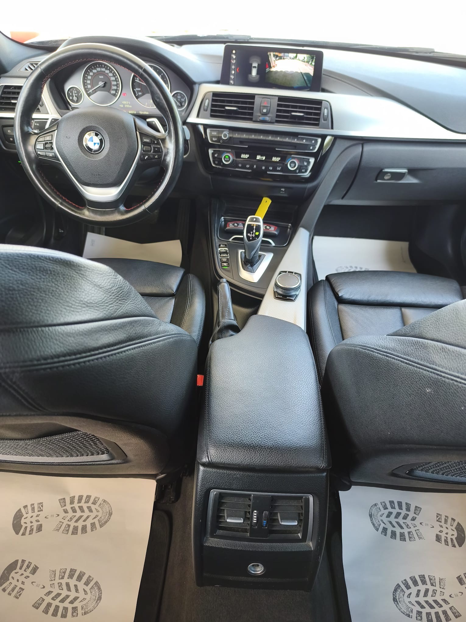 BMW 320d xDrive Touring Swiss Advantage Sport Stept-image-19