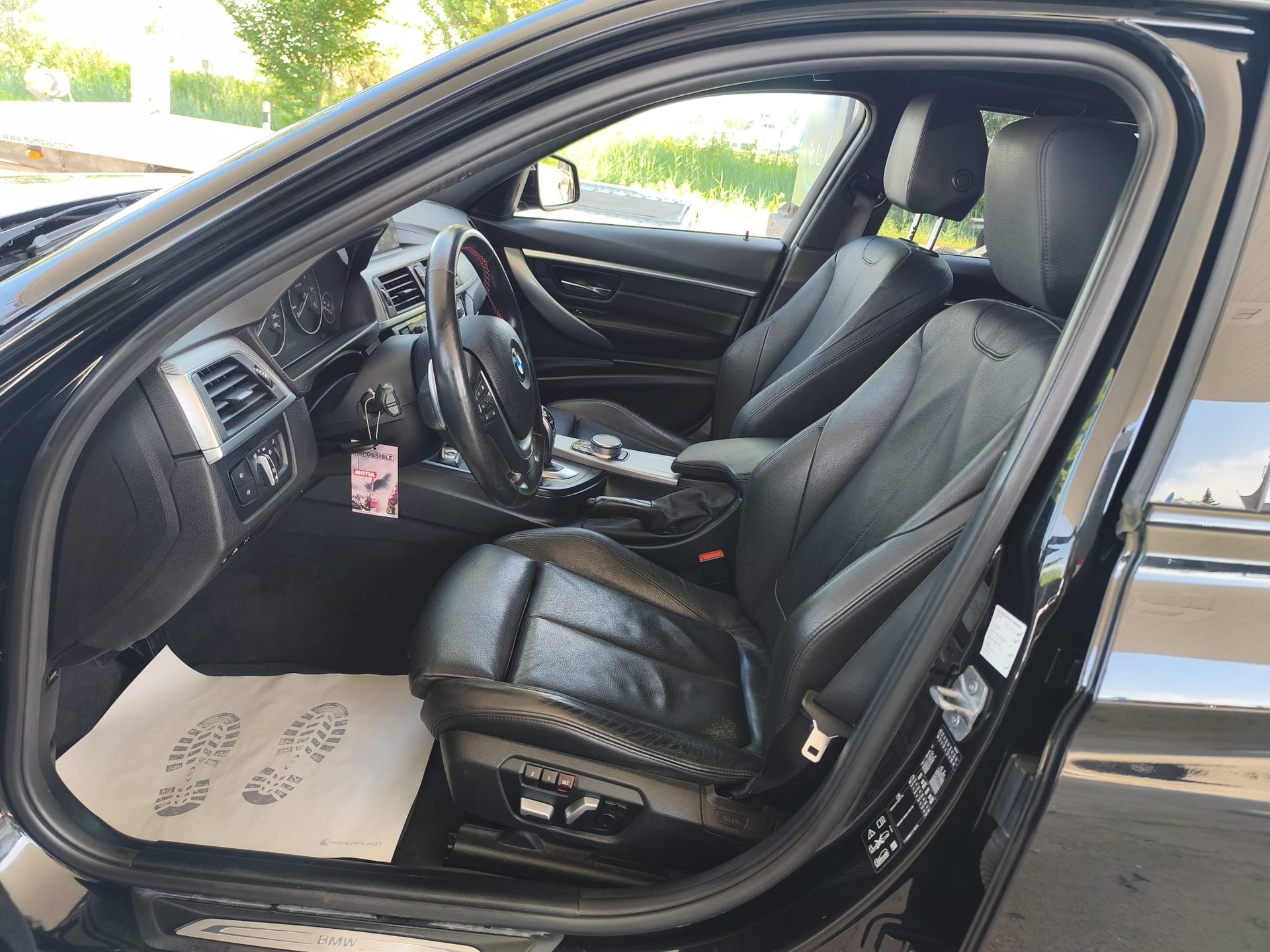 BMW 320d xDrive Touring Swiss Advantage Sport Stept-image-29