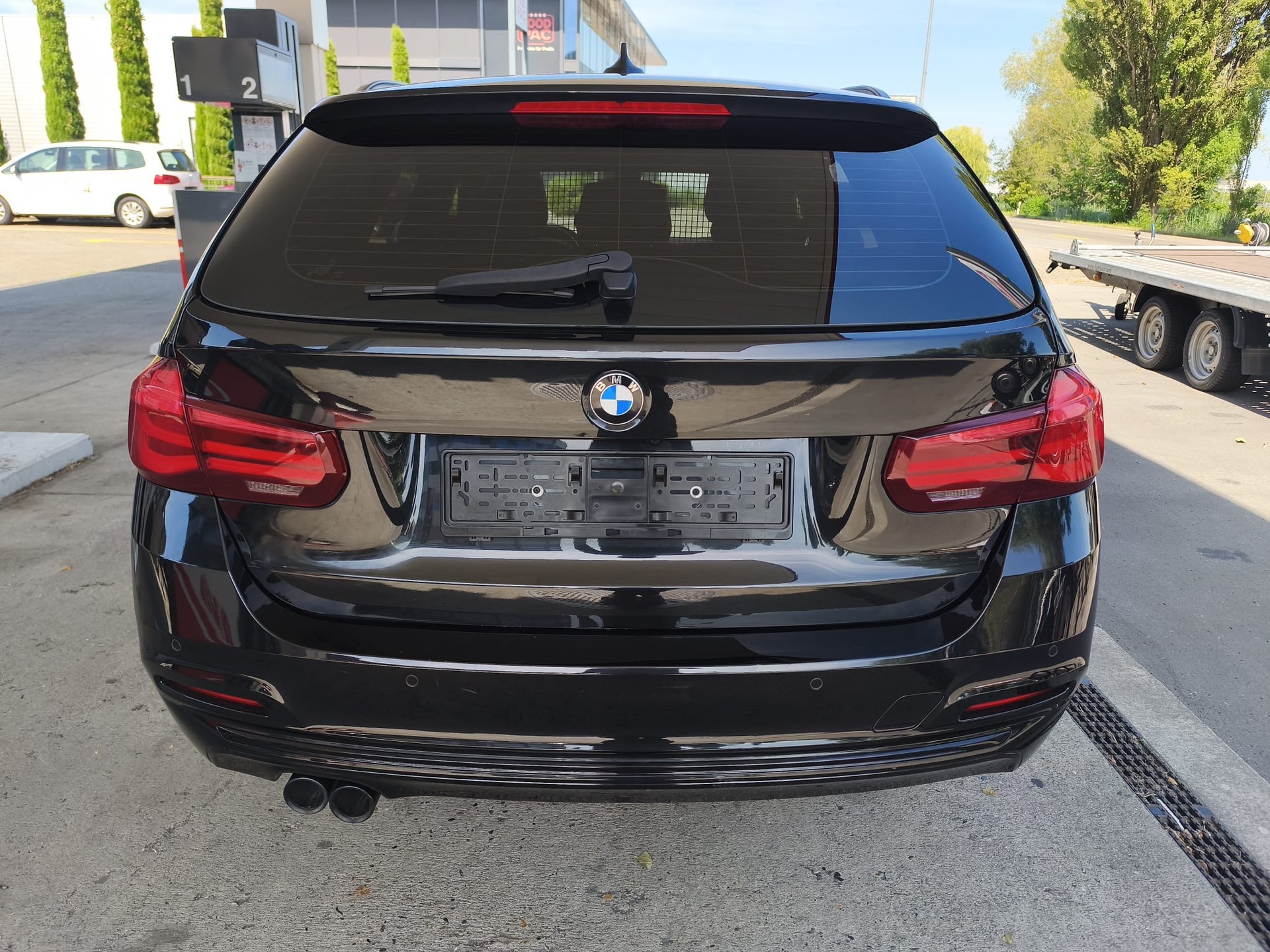BMW 320d xDrive Touring Swiss Advantage Sport Stept-image-7