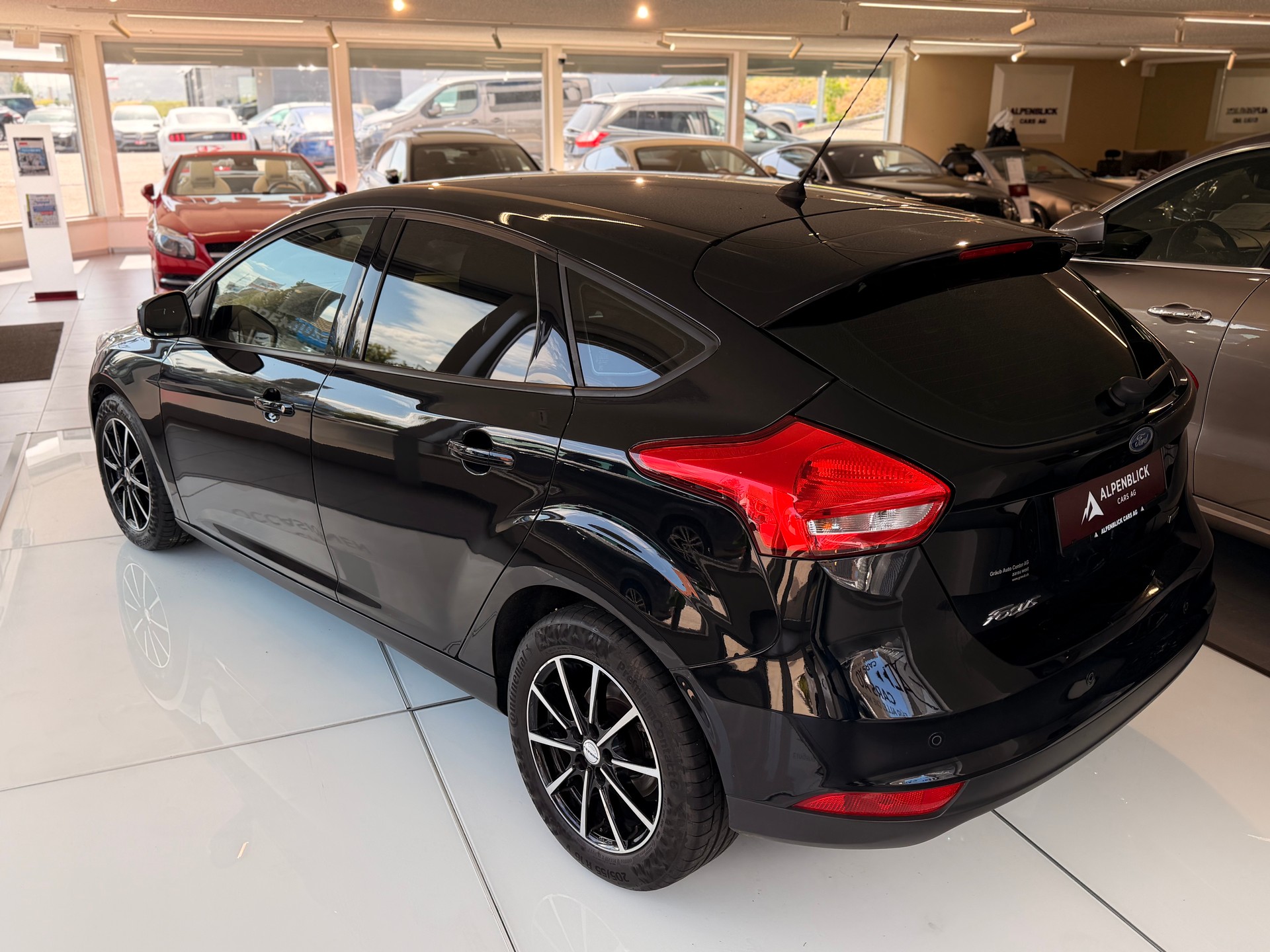 FORD Focus 1.0 SCTi Trend-image-8